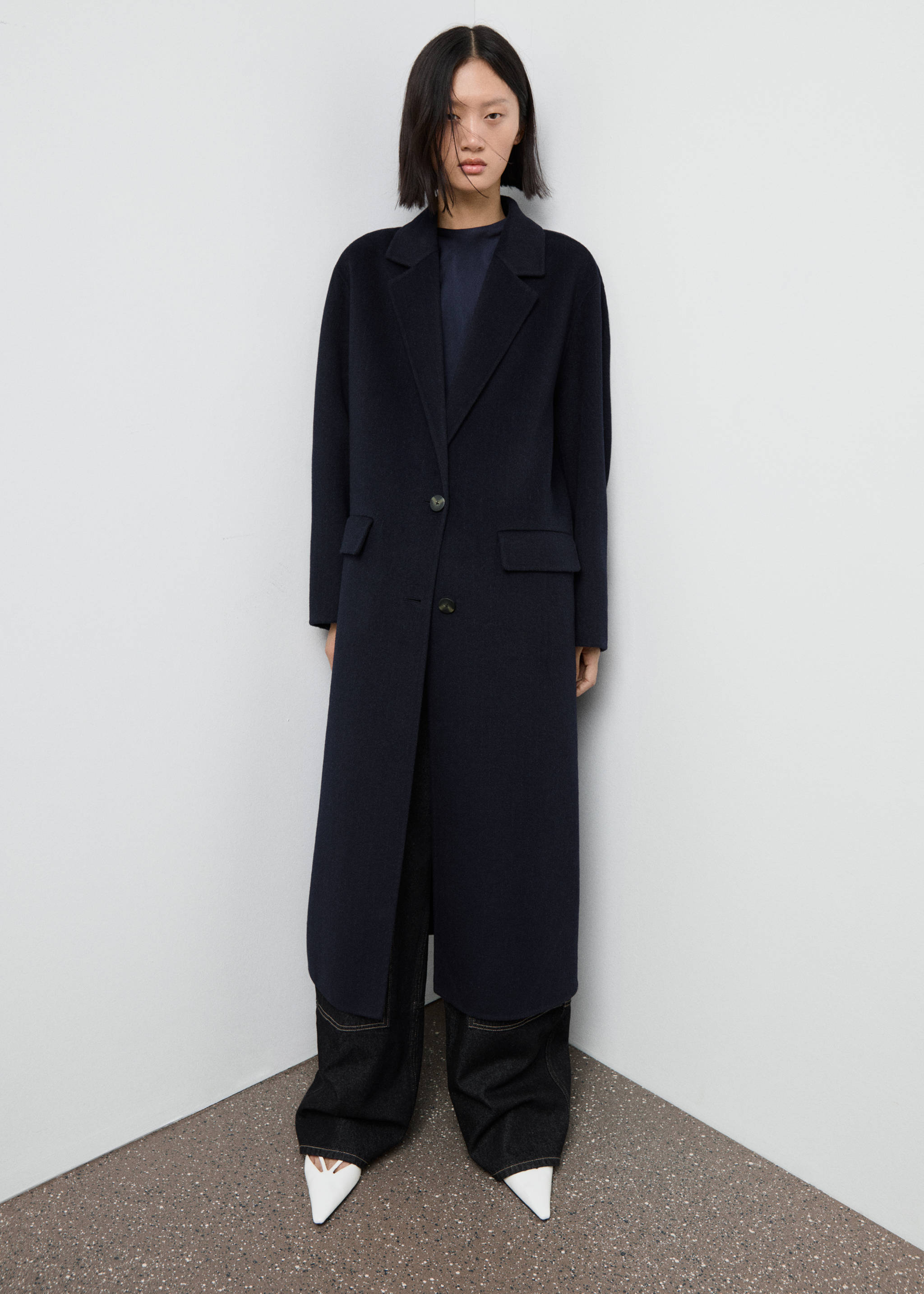 Long wool coat - General plane