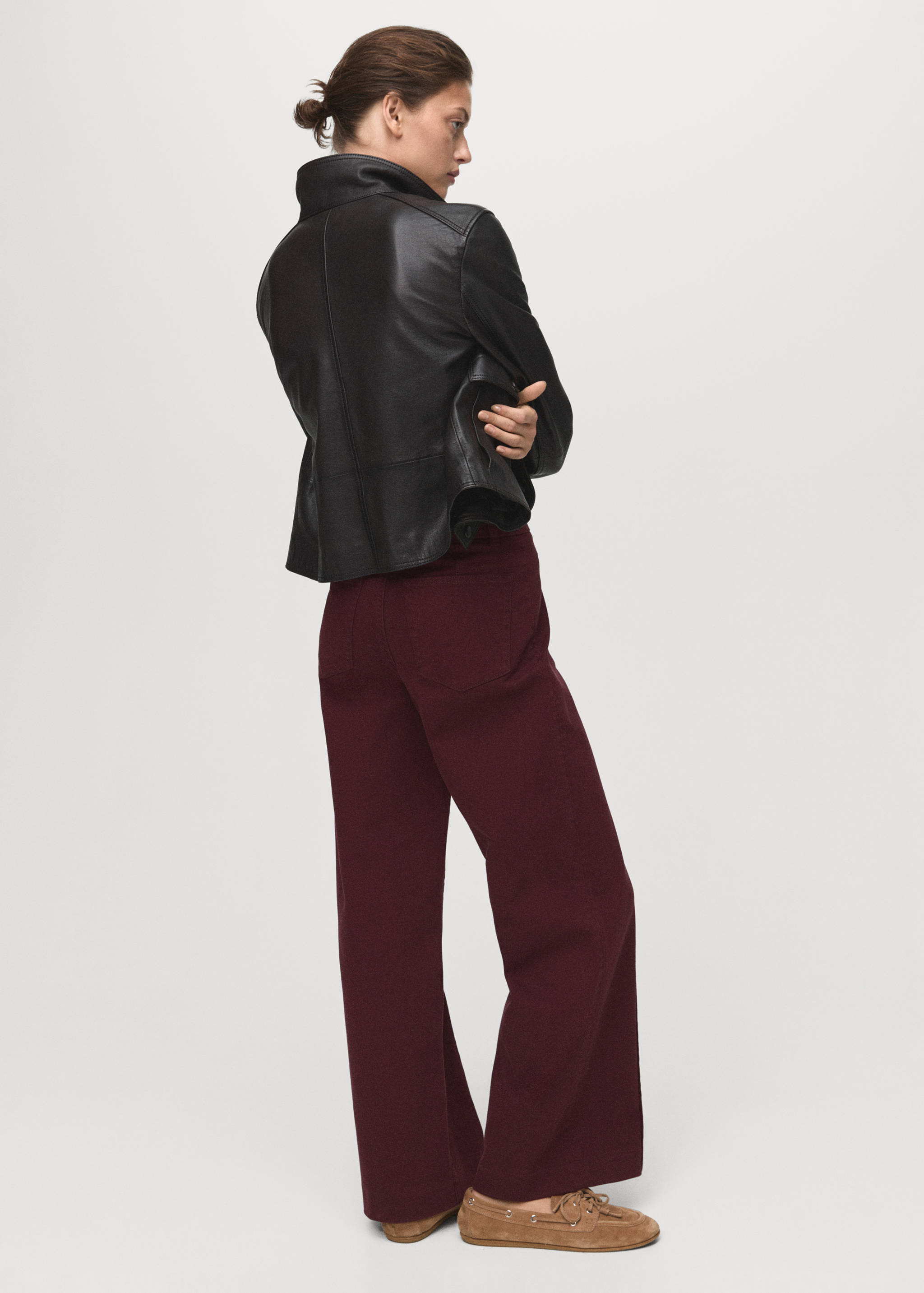 High-waisted wide leg jeans with stitching - Reverse of the article