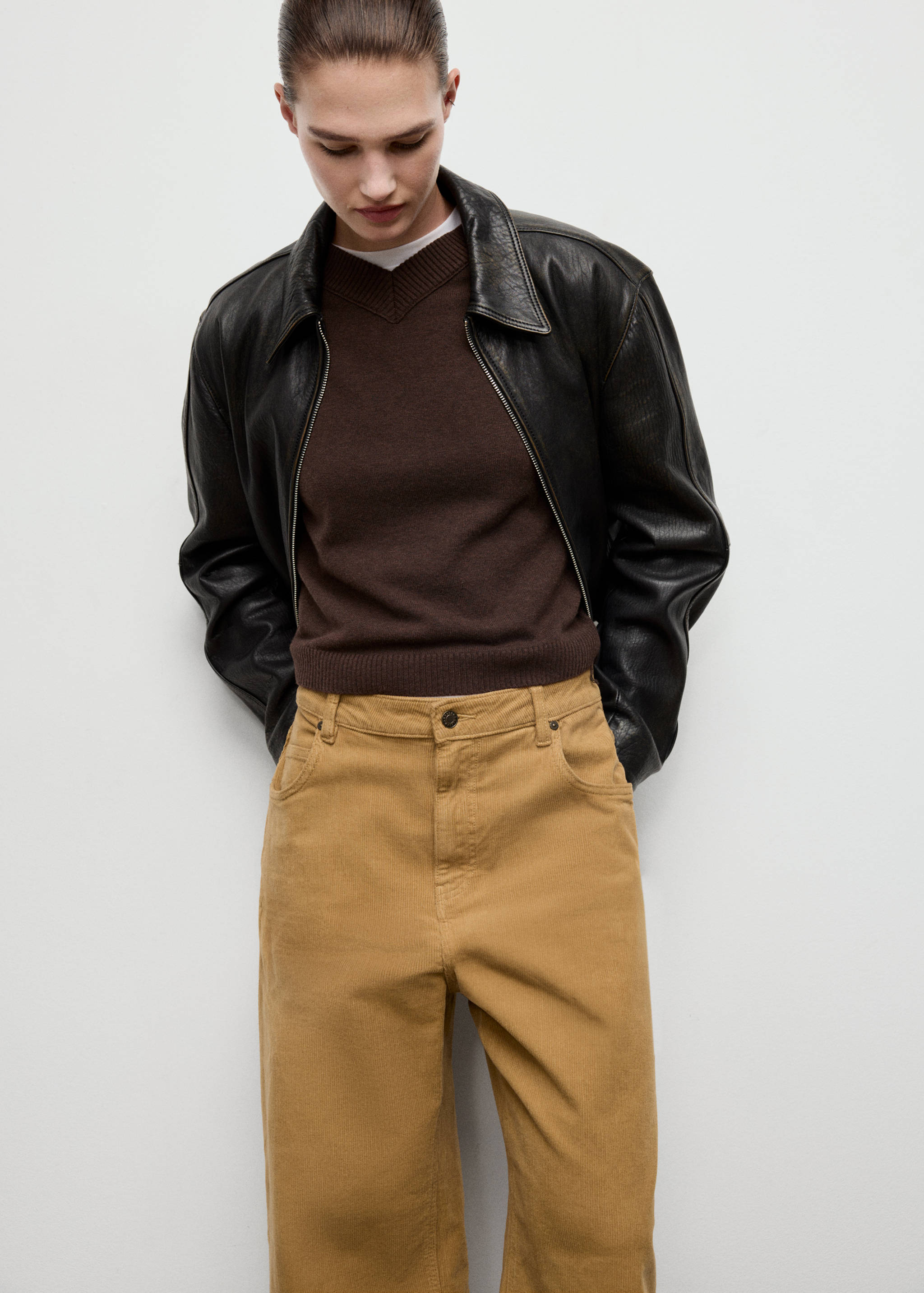 Breda manchesterjeans med breda ben och låg midja - Detaljer om artikeln 1