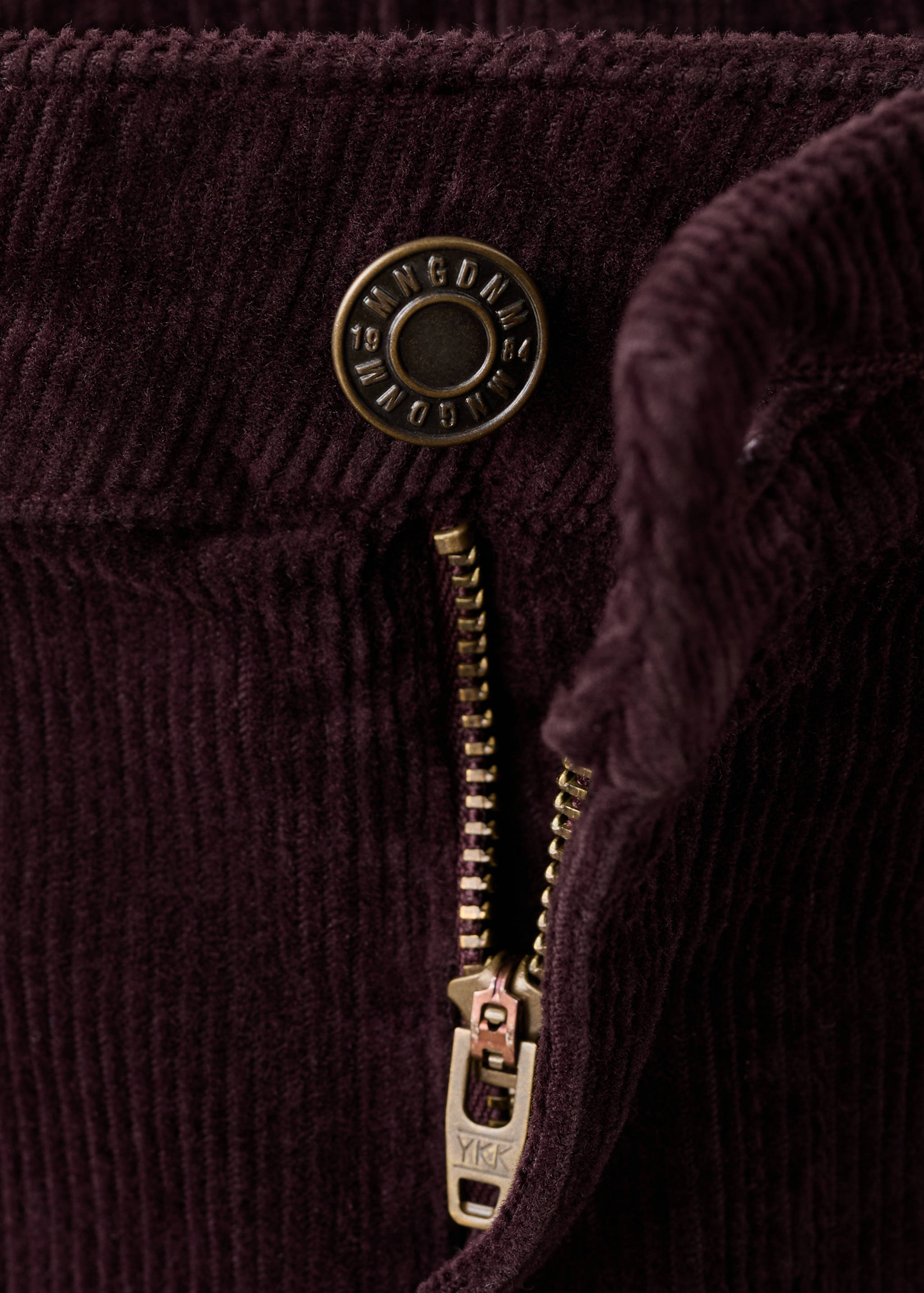 Breda manchesterjeans med breda ben och låg midja - Detaljer om artikeln 0