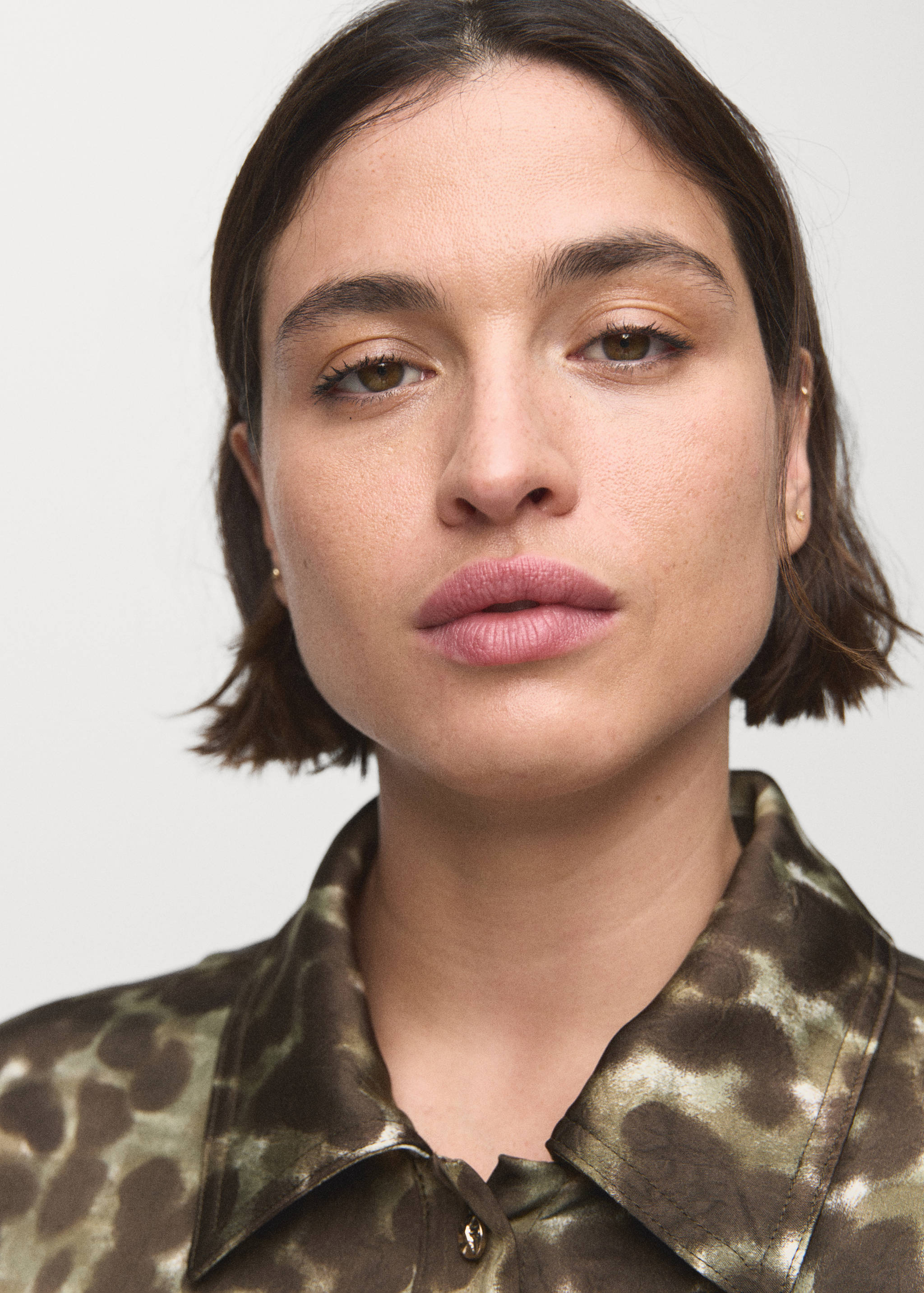 Printed shirt dress with belt - Details of the article 4