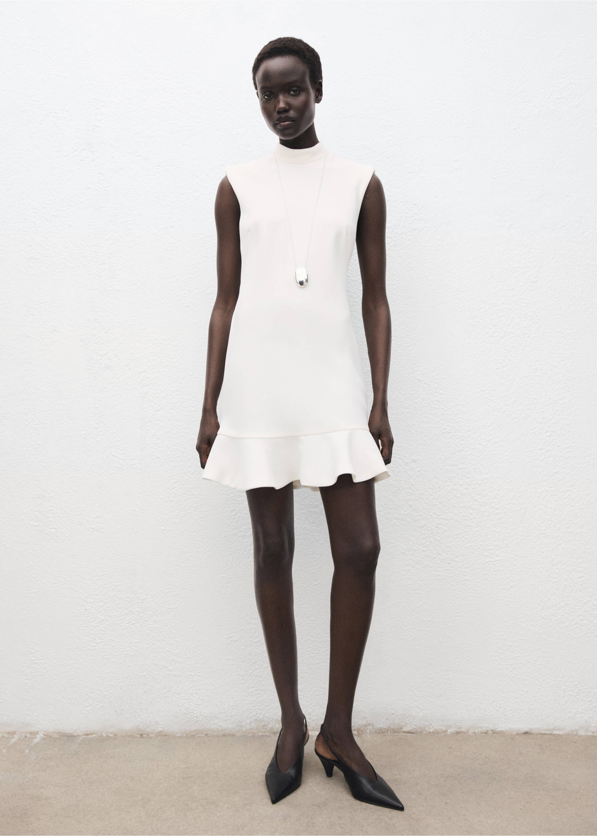 High-neck dress with ruffle - General plane, Ecru. Ref: 17015827-00.