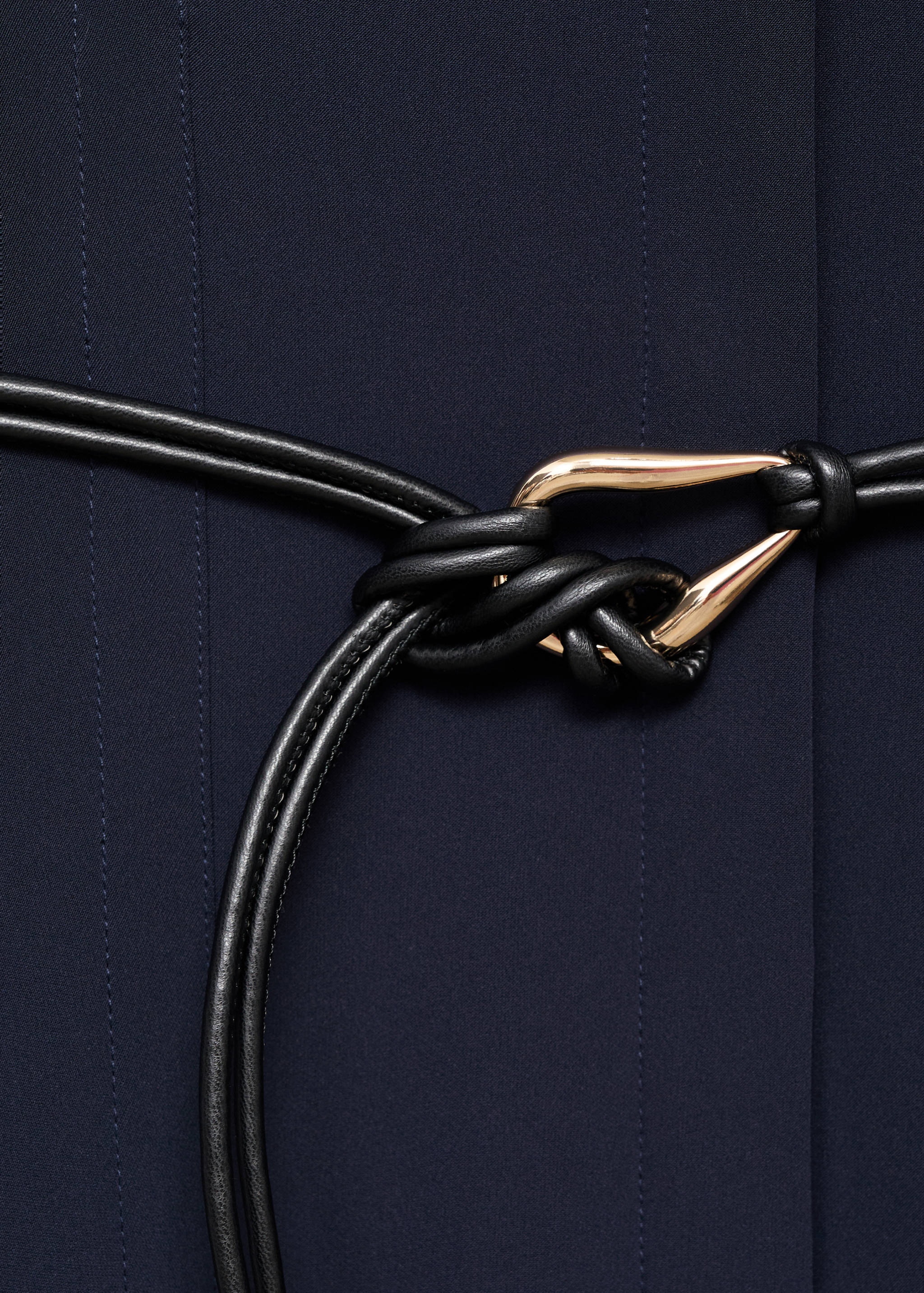 Hemdkleid mit Gürtel - Detail des Artikels 0