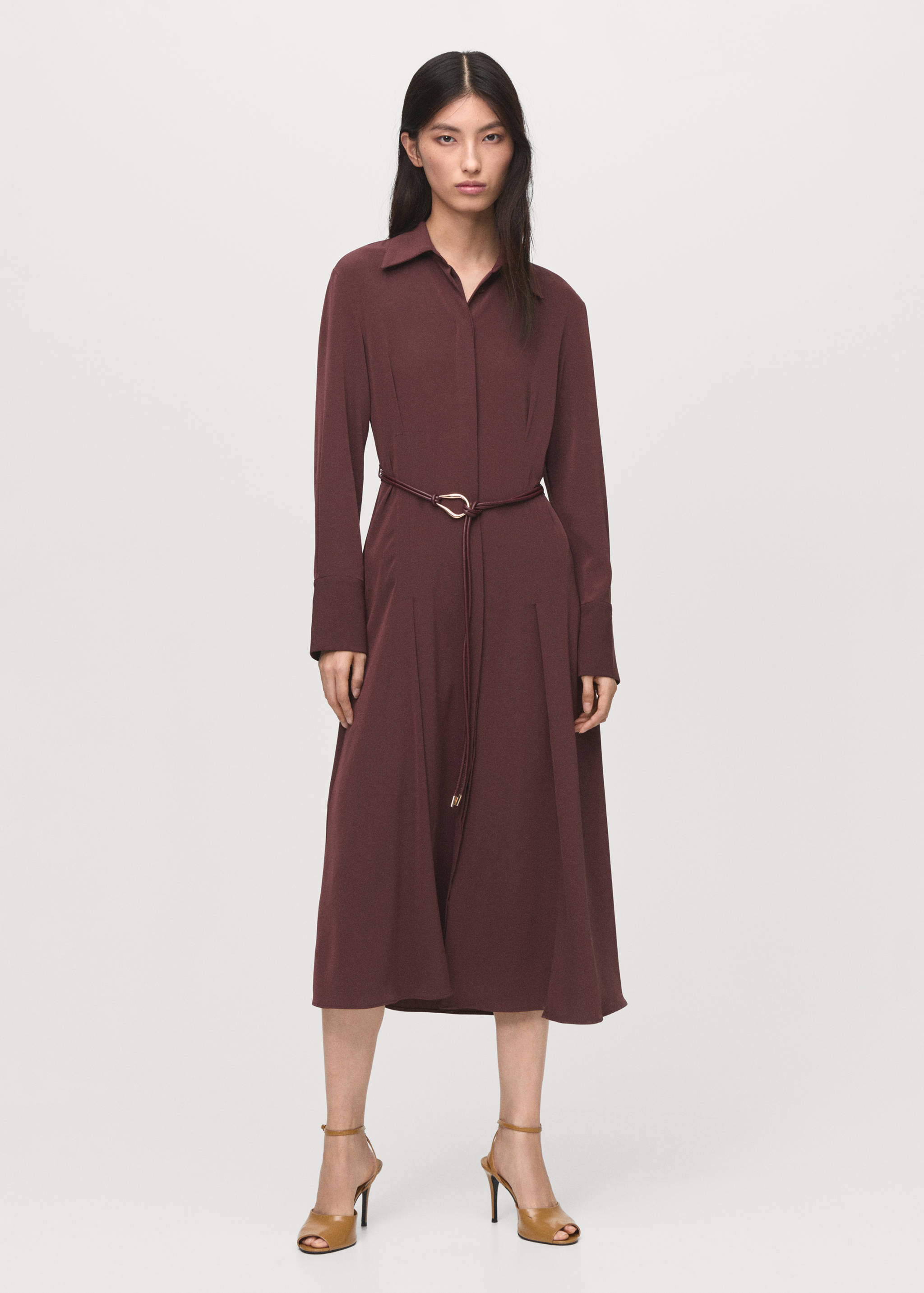 Hemdkleid mit Gürtel - Allgemeine Ansicht