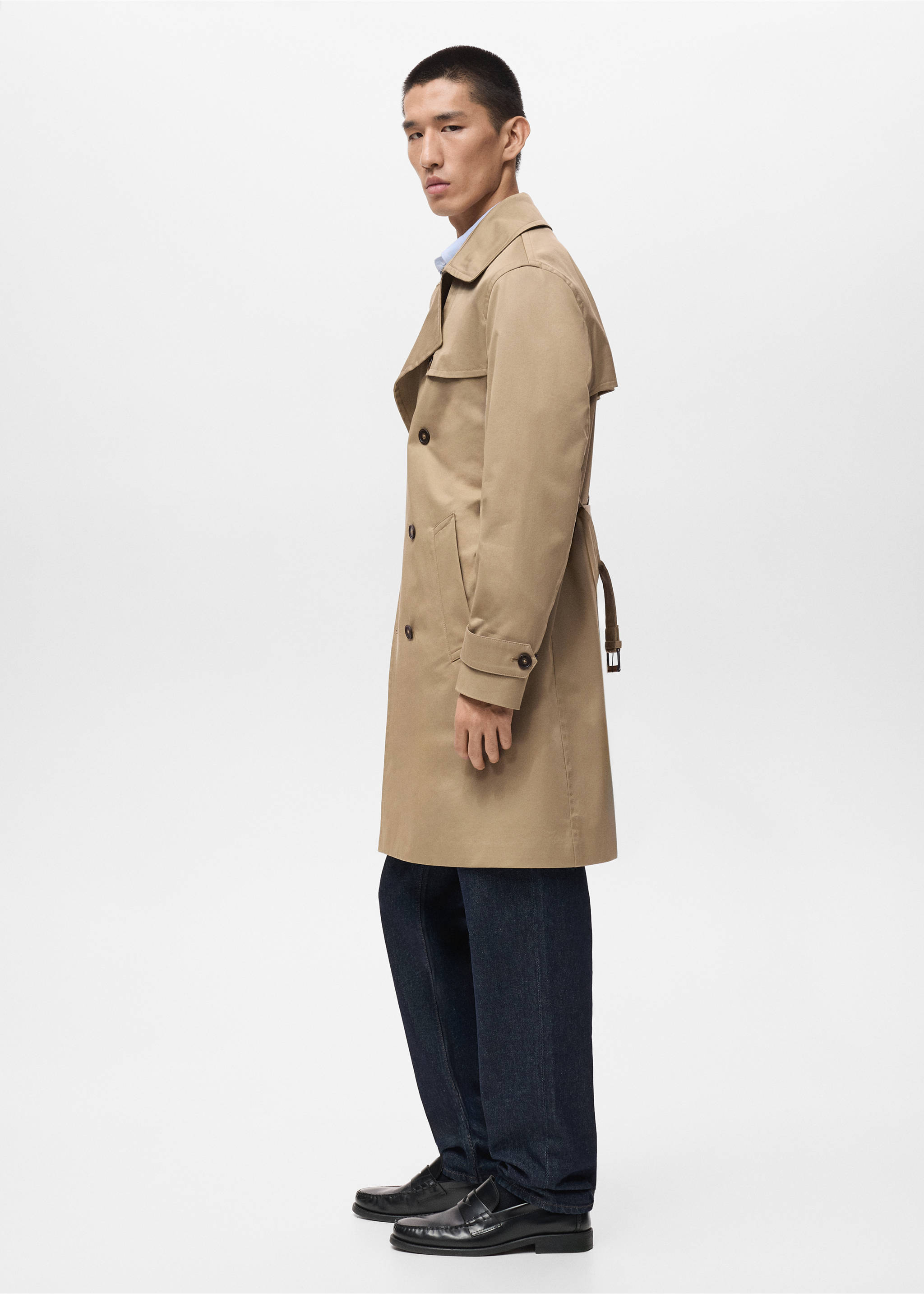Water-repellent belted trench coat - Details of the article 2, Beige. Ref: 17015970-00.
