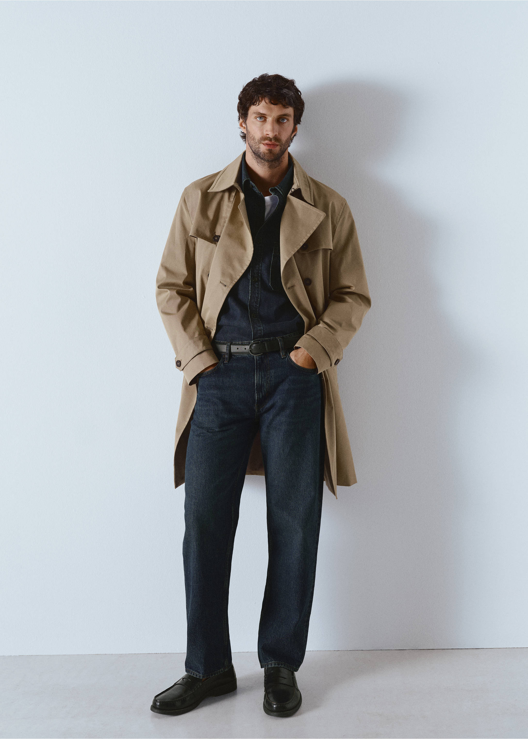 Water-repellent belted trench coat - Details of the article 3, Beige. Ref: 17015970-00.