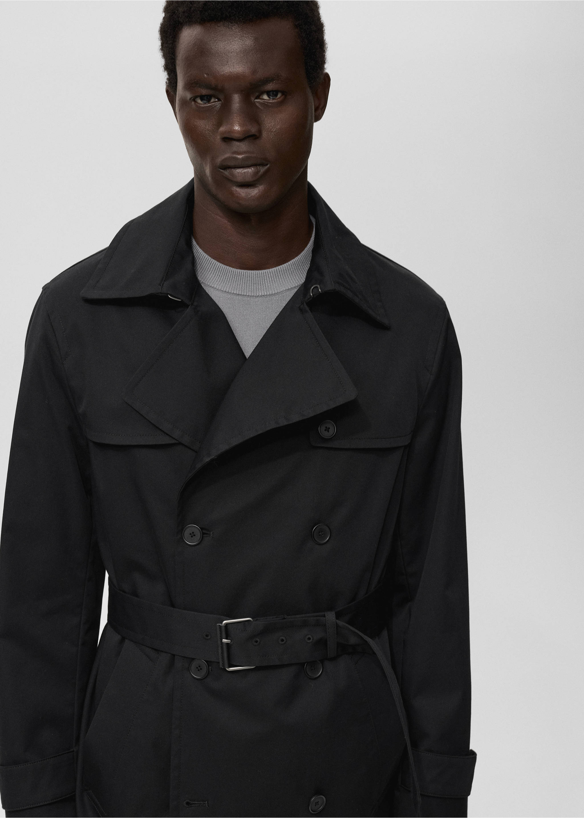 Water-repellent belted trench coat - Details of the article 2, Black. Ref: 17015970-00.