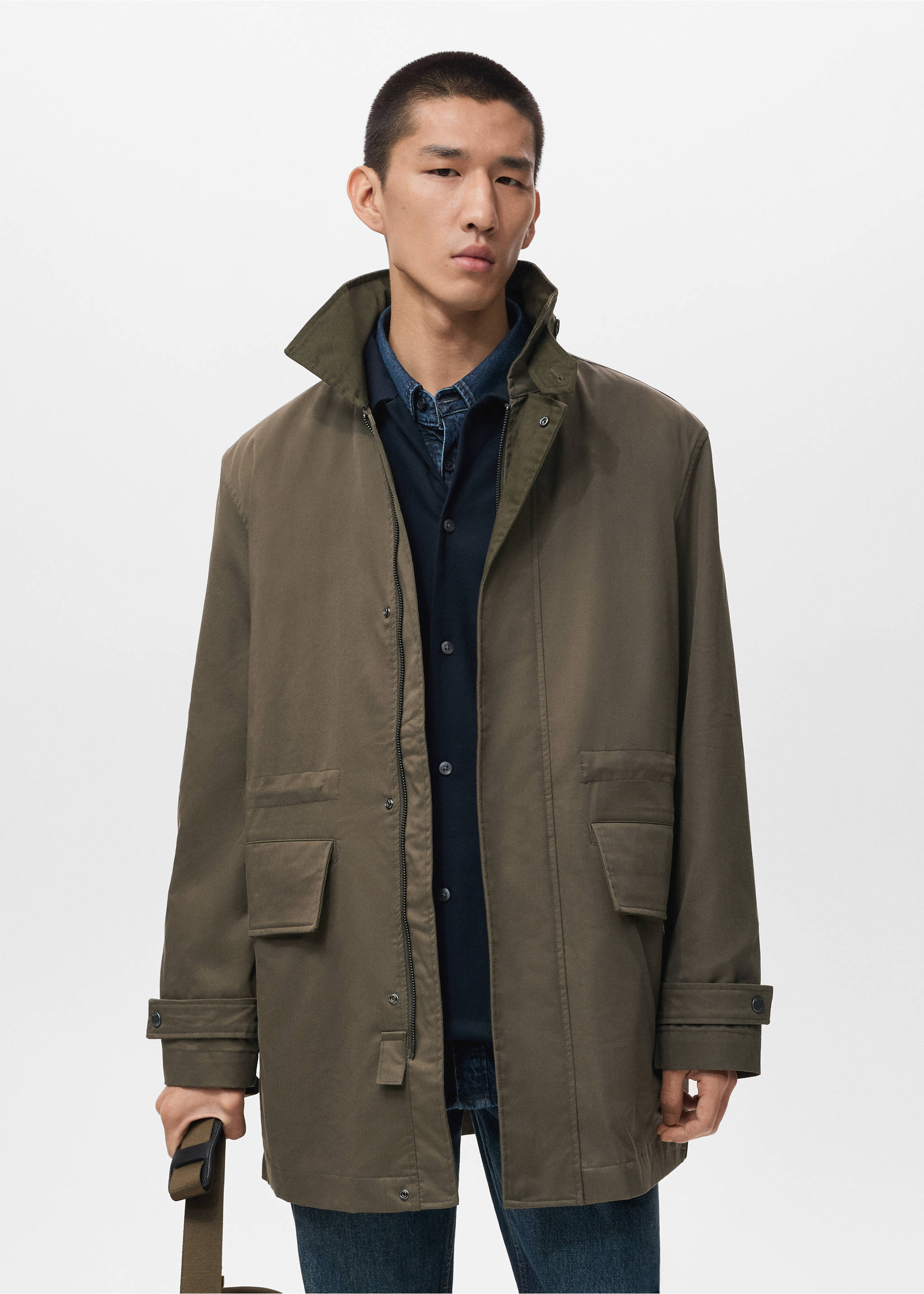 Water-repellent cotton parka with pockets - Medium plane, Olive Green. Ref: 17015971-00.