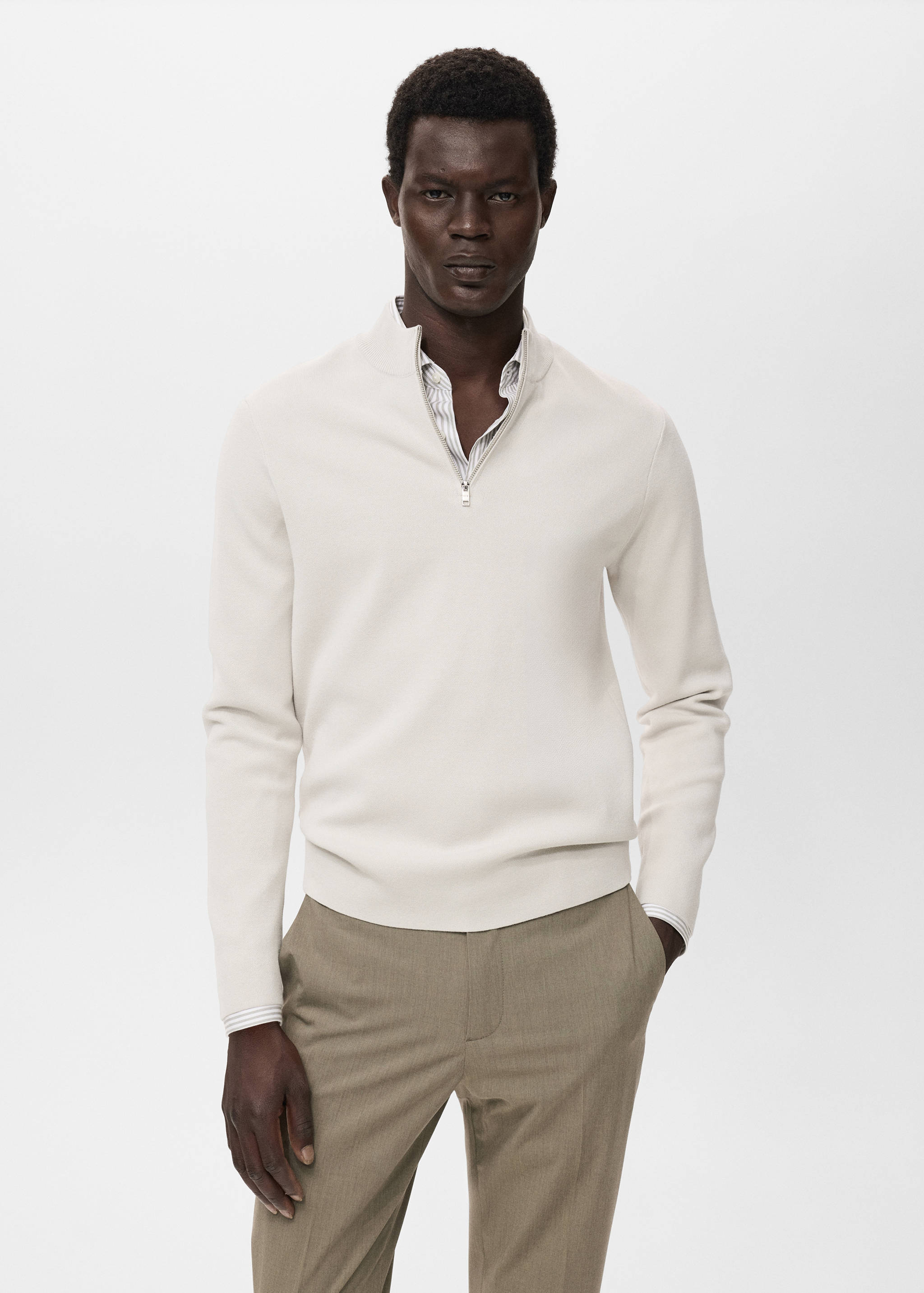 Úpletový svetr s výstřihem perkins - Náhled ve středové rovině