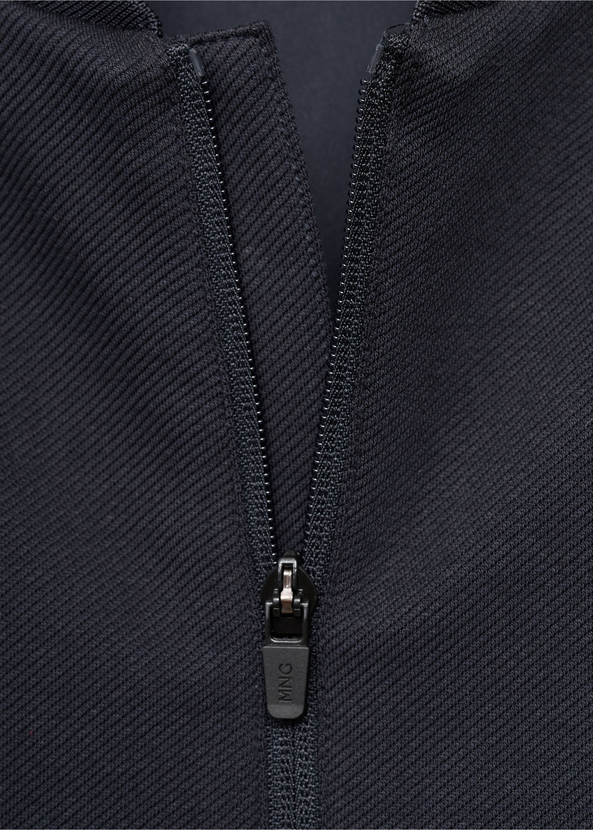 Sweat à zip comfort stretch - Détail de l'article 8, Bleu marine. Ref: 17015977-00.