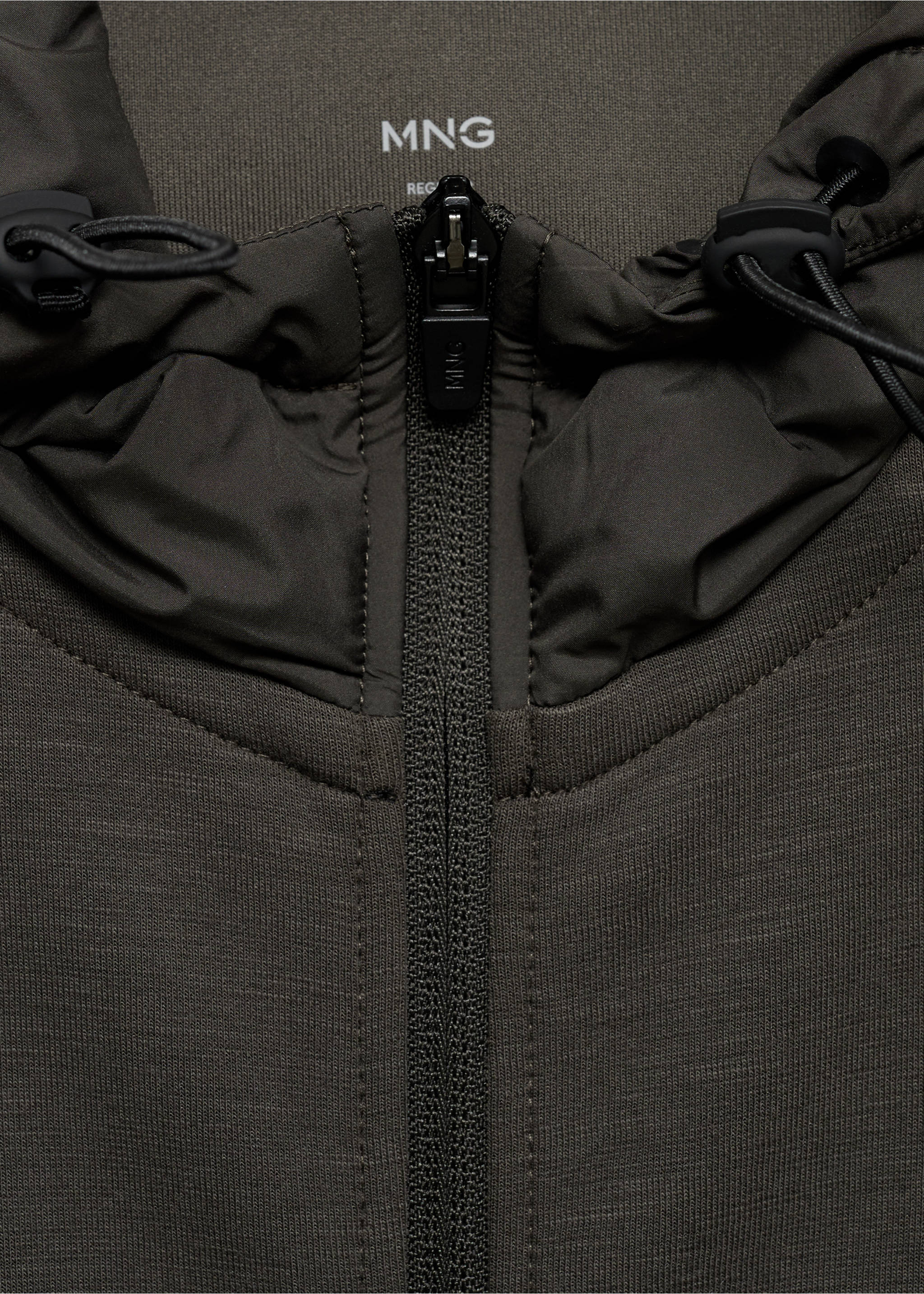Thermolite® hoodie - Details of the article 8, Medium Brown. Ref: 17015979-00.