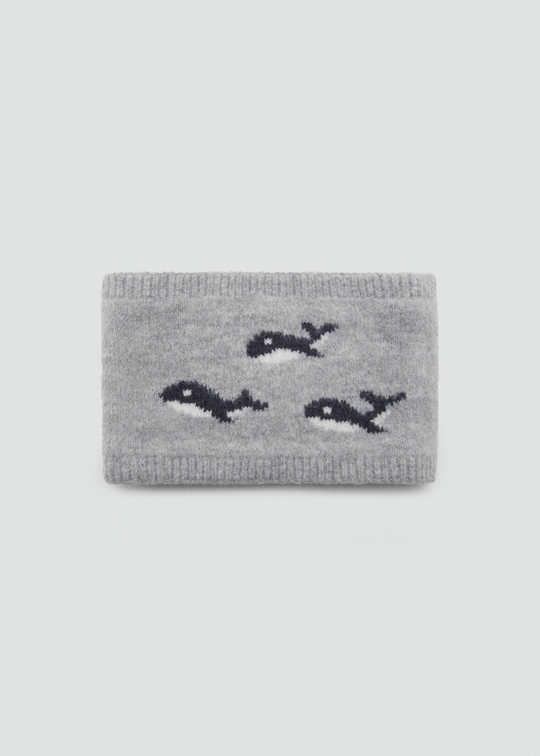 Knitted scarf with whale - Article without model
