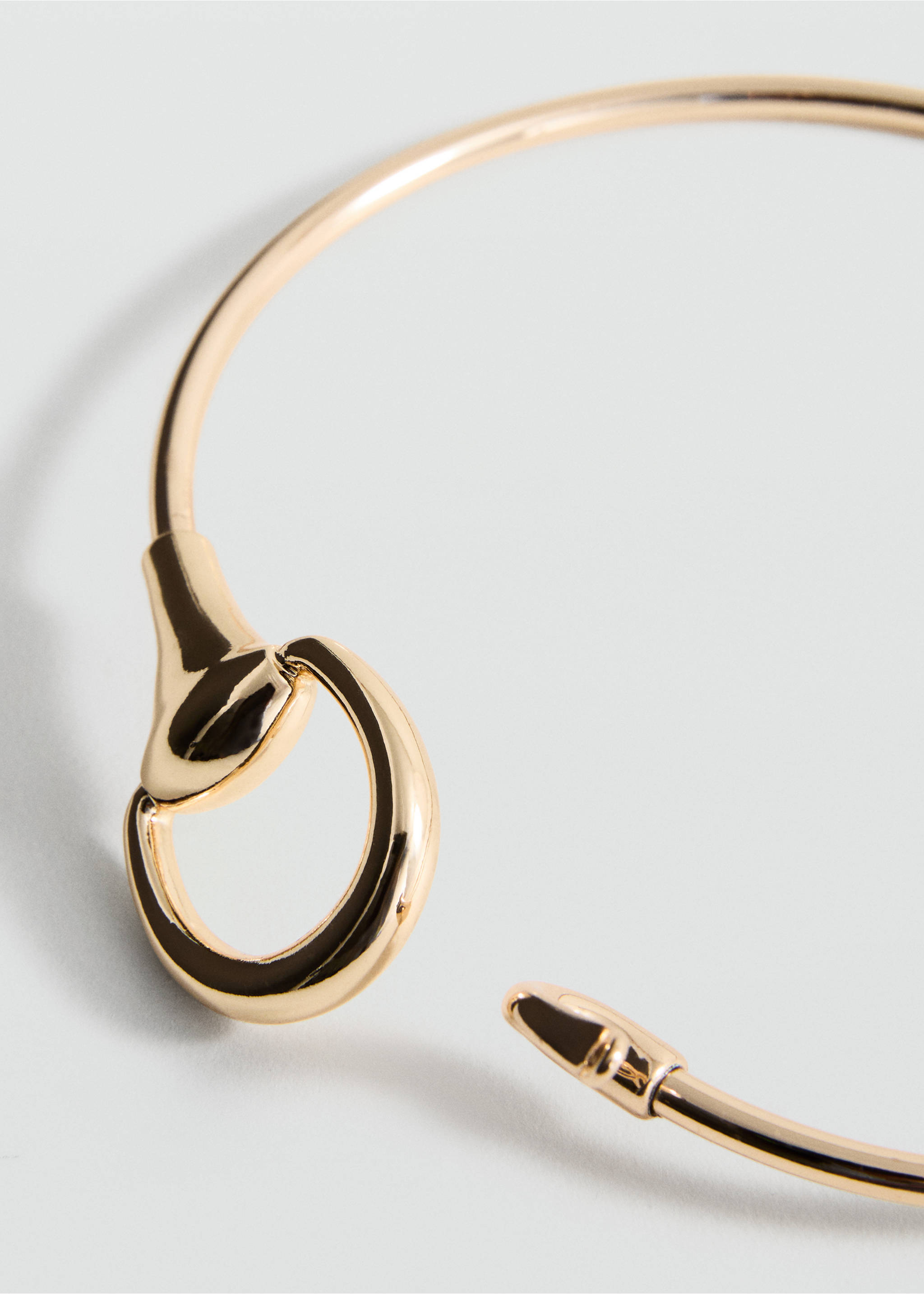 Collar chocker rígido - Detalle del artículo 1, Oro. Ref: 17016007-00.