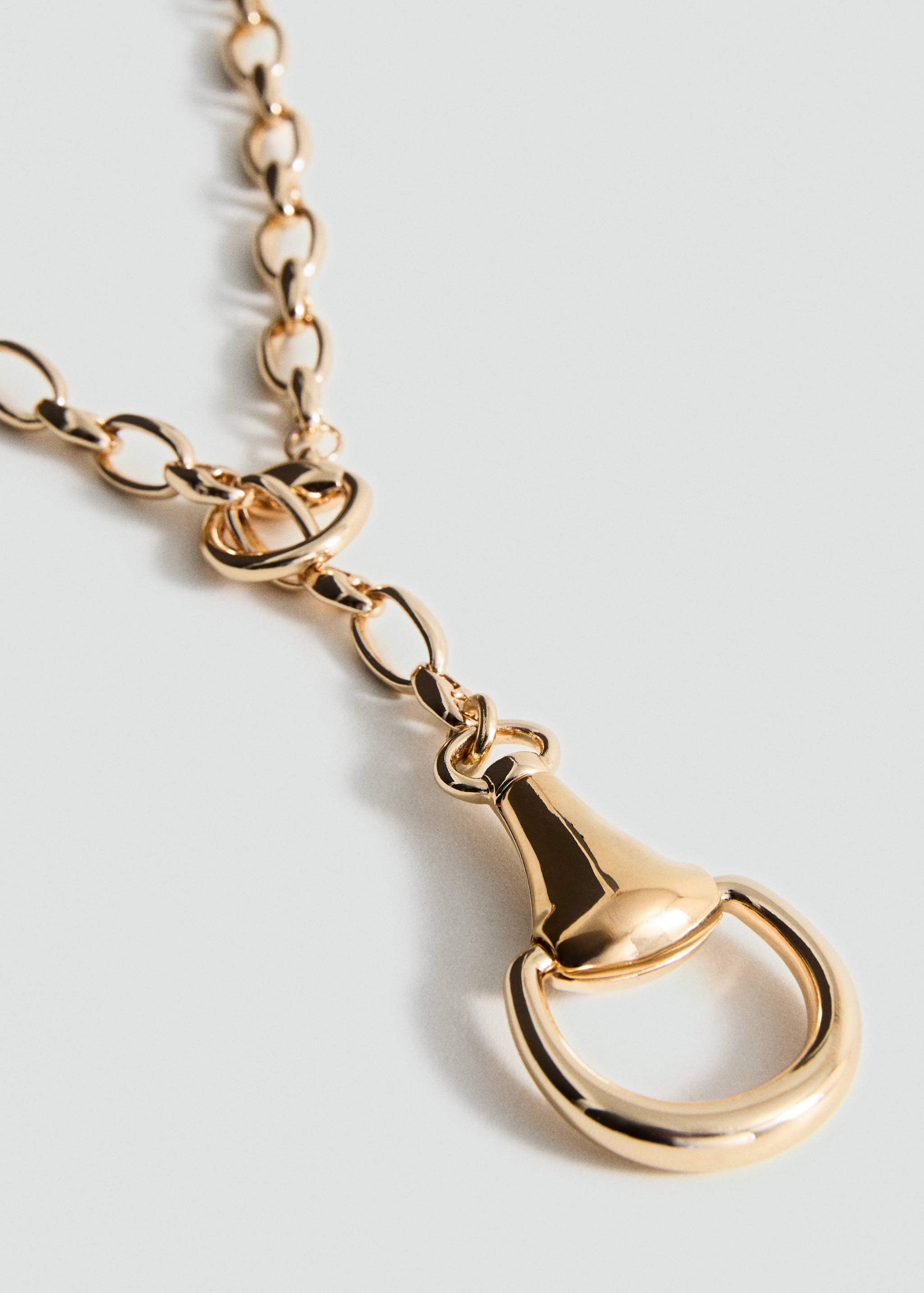 Collar abalorio metálico colgante - Plano medio