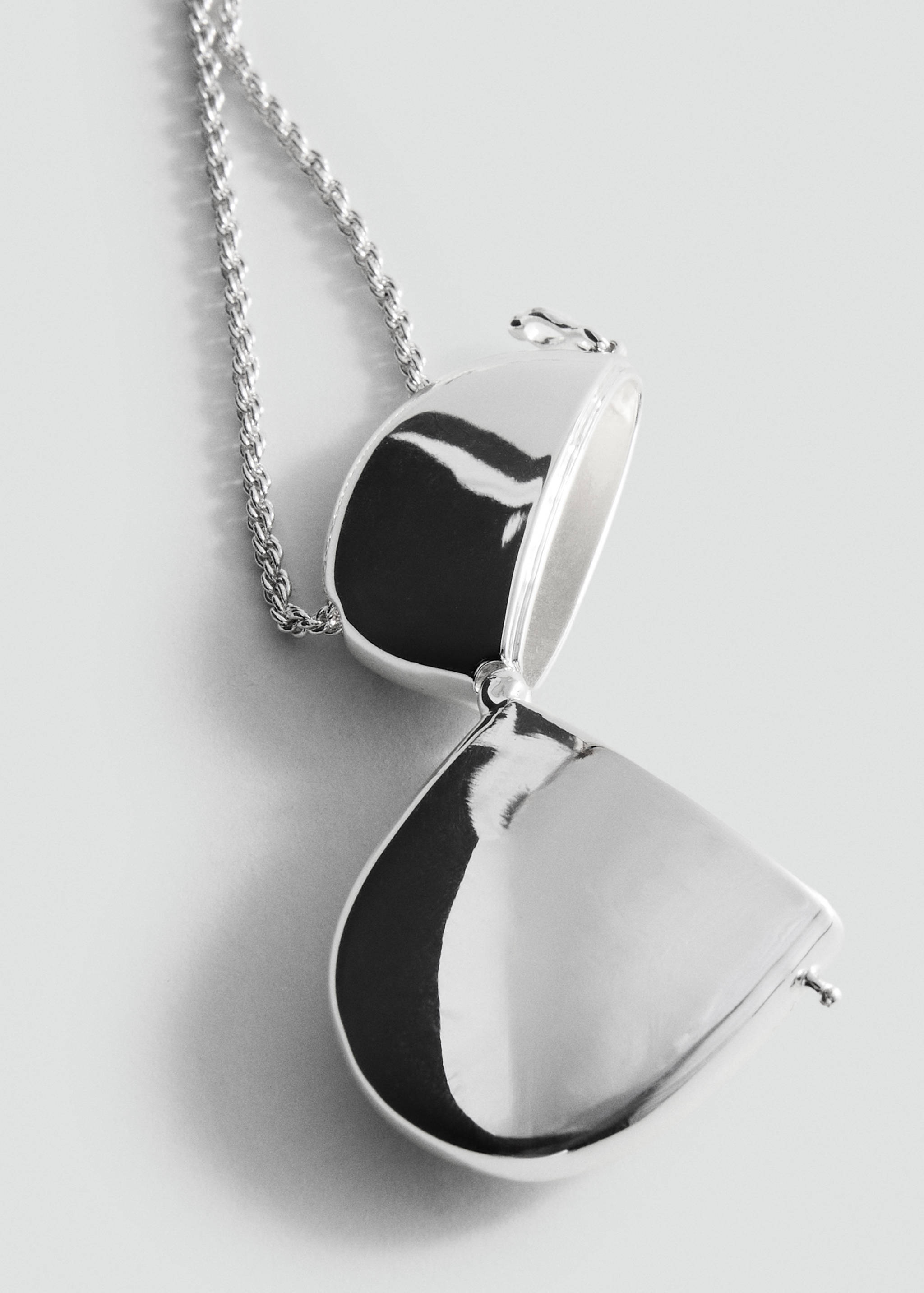 Collar colgante metálico - Plano medio