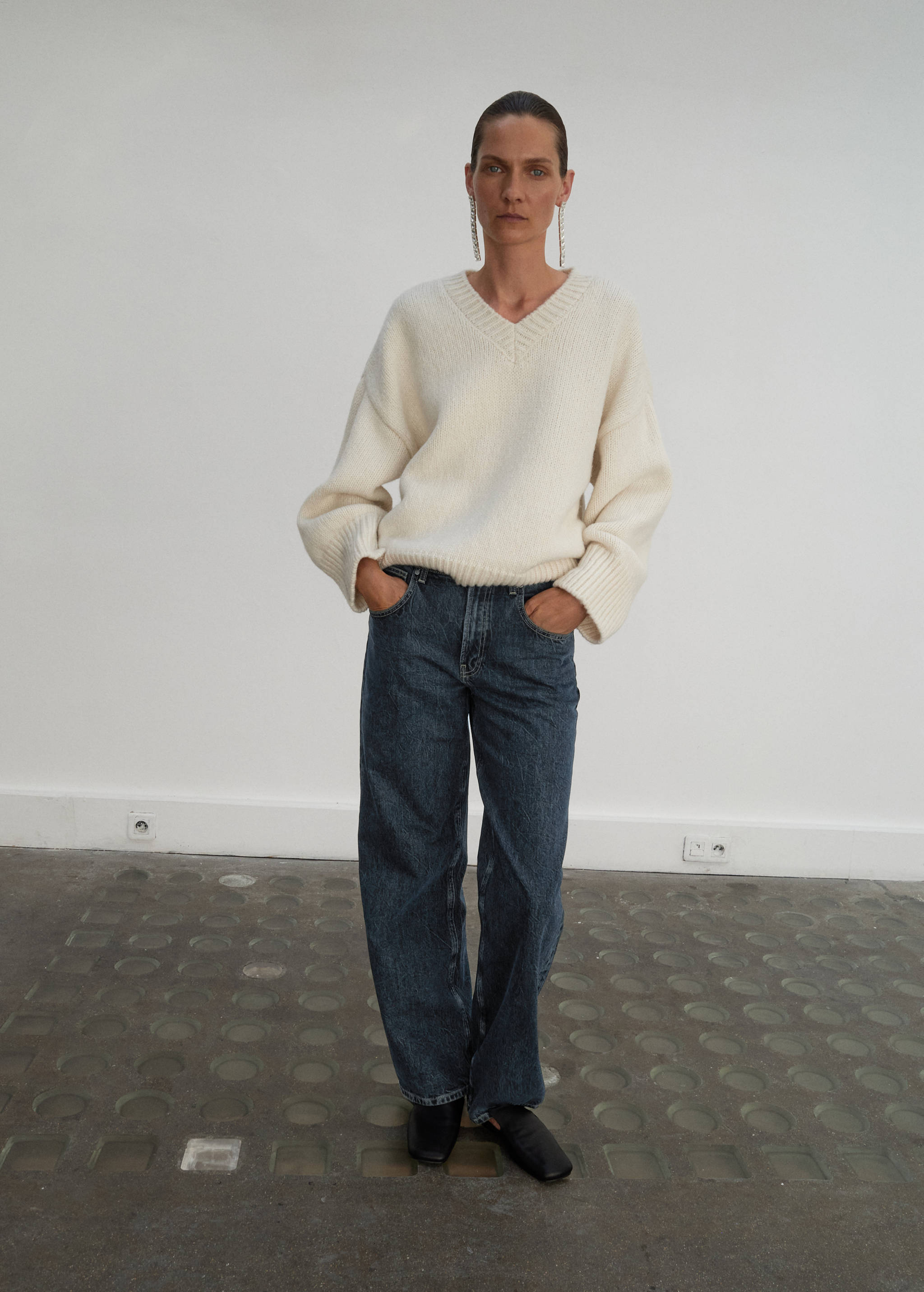 Mid-rise straight jeans - General plane
