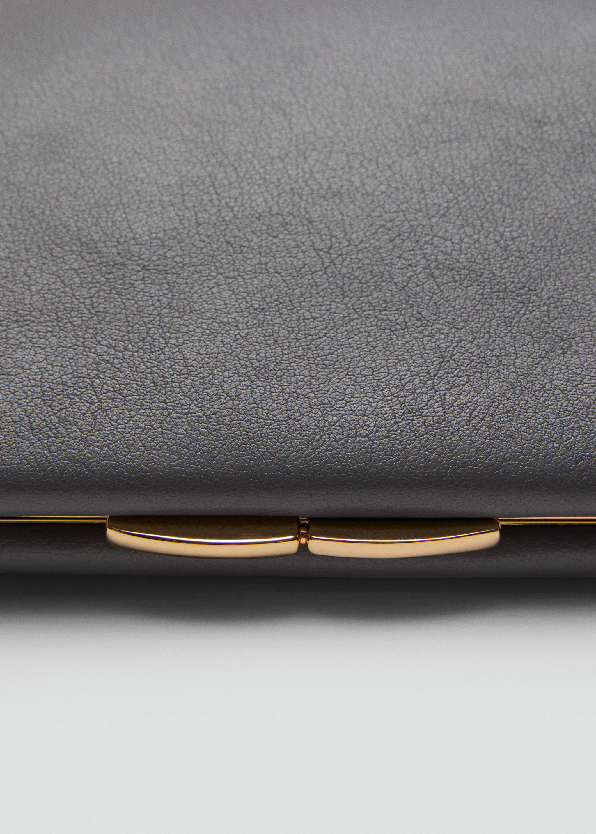 Clutch aus 100% Leder - Detail des Artikels 1