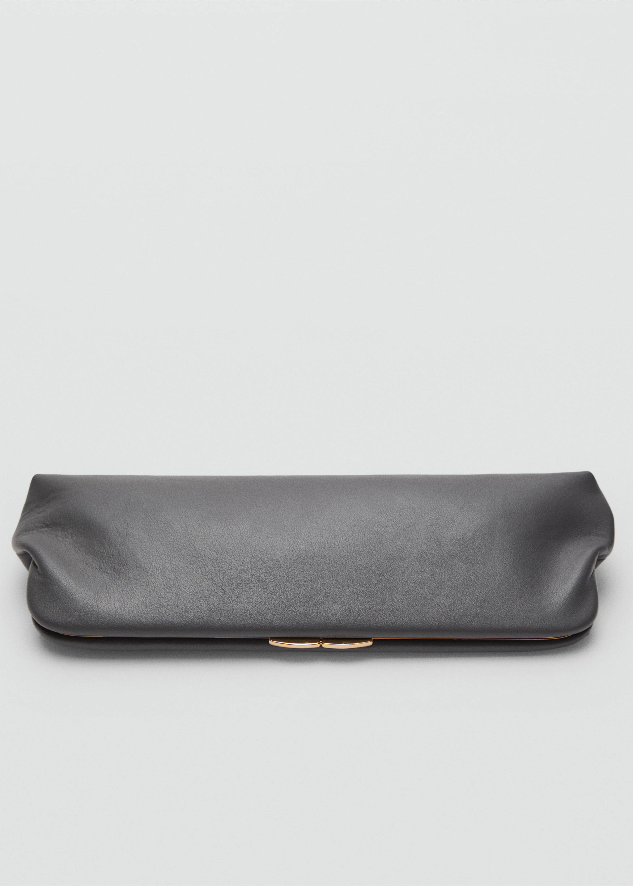 Clutch aus 100% Leder - Detail des Artikels 3, Grau. Ref: 17016359-00.