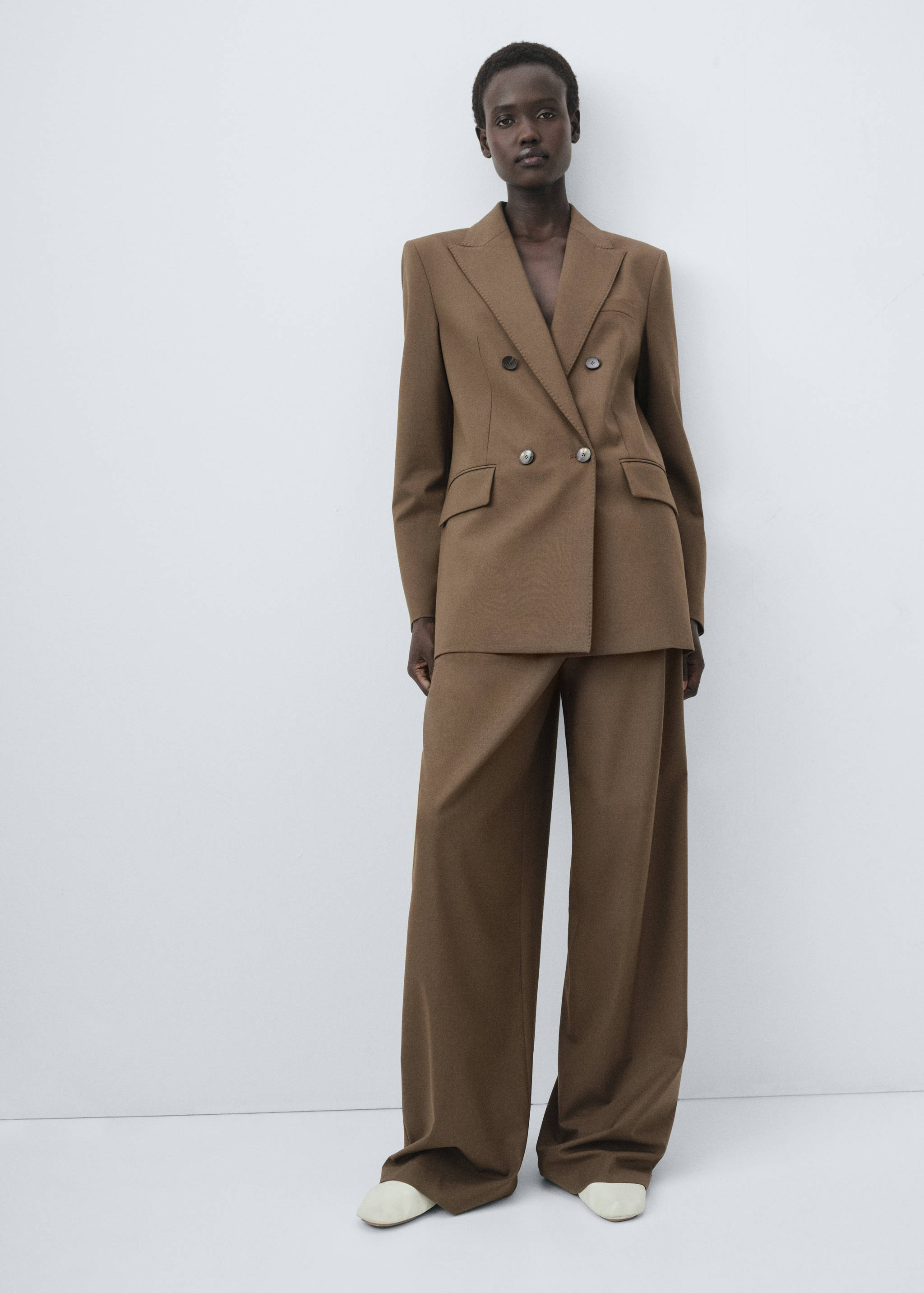 Double-breasted suit jacket - General plane