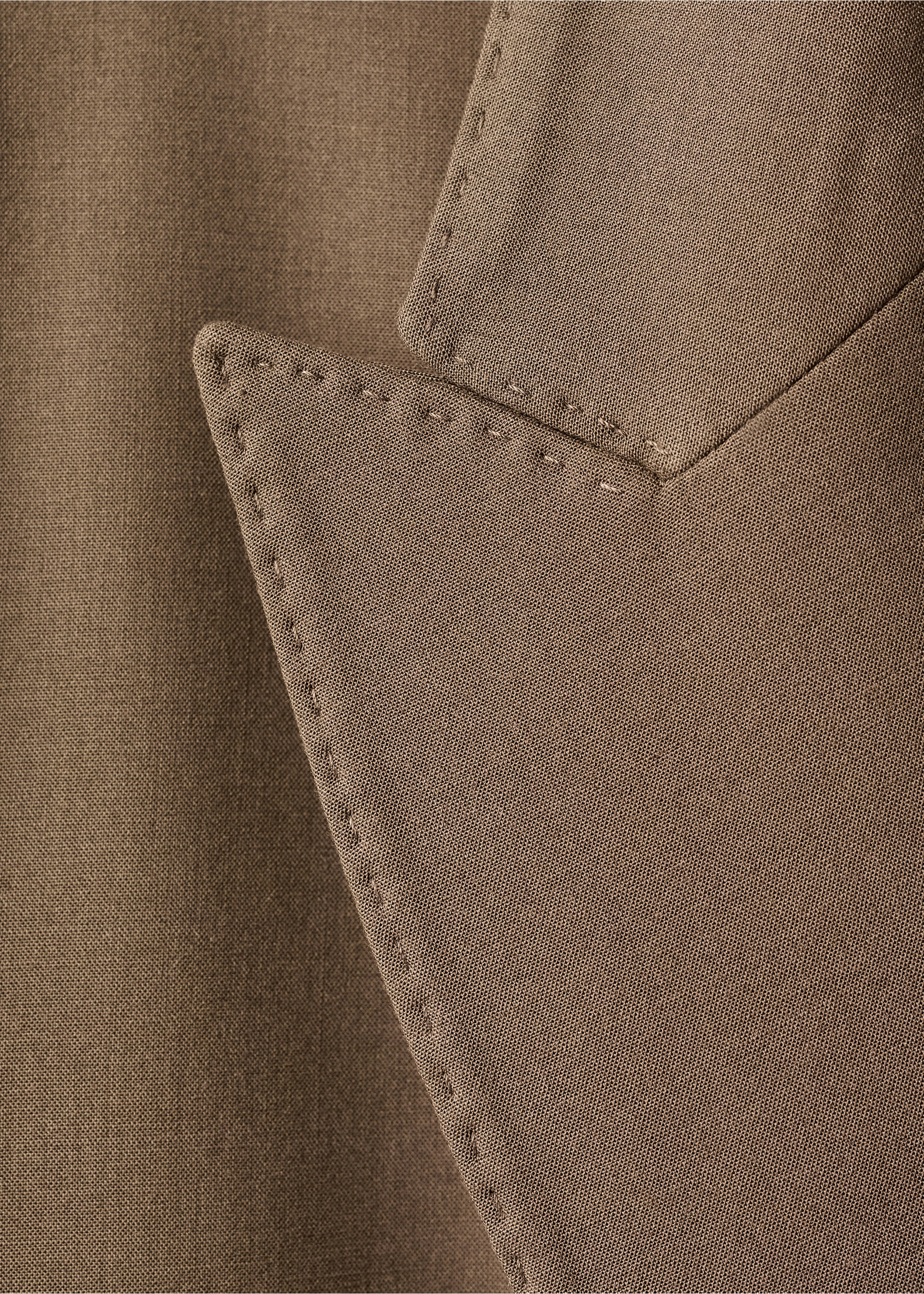 Double-breasted suit jacket - Details of the article 8, Medium Brown. Ref: 17016365-00.