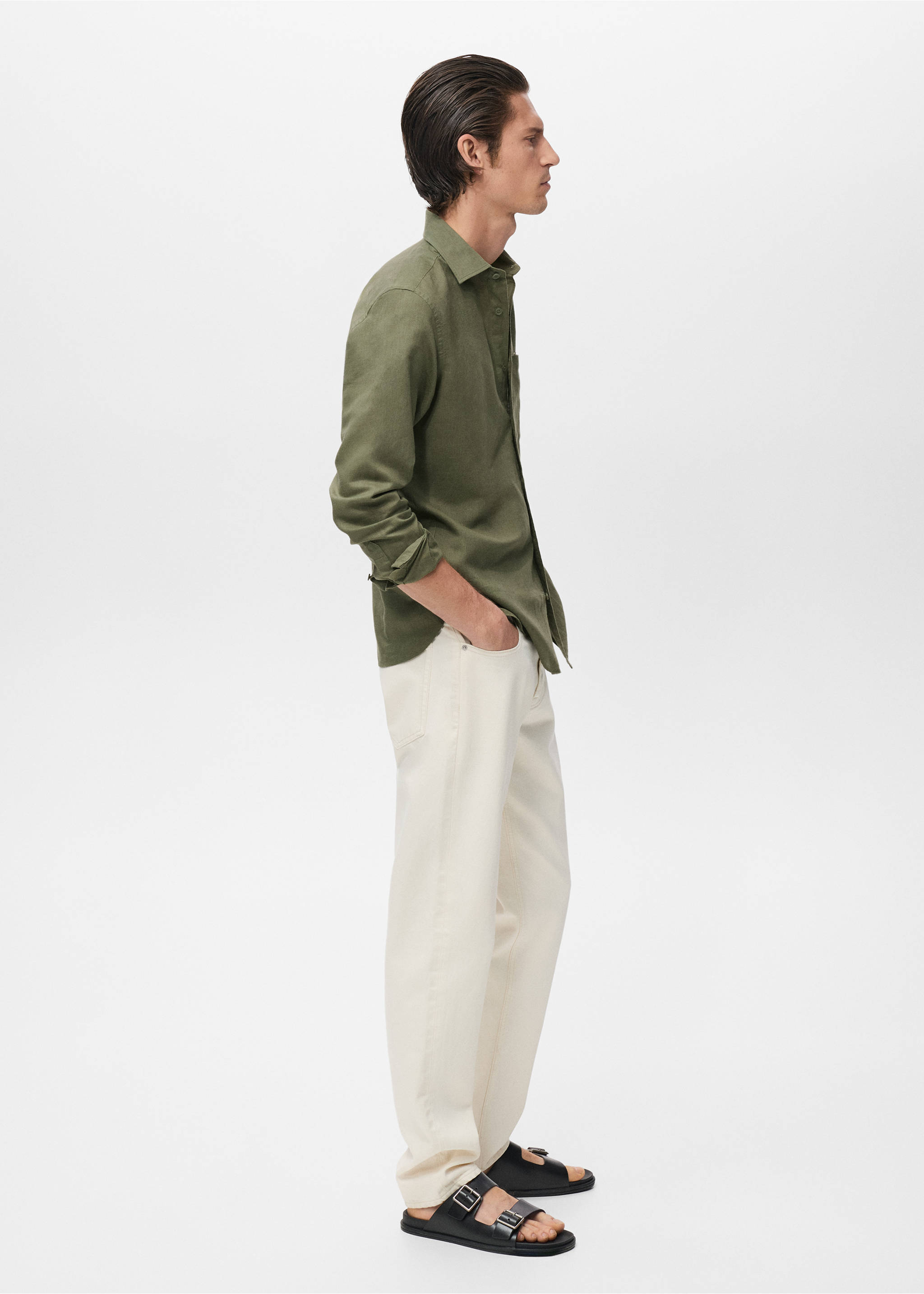 Pocket linen shirt - Details of the article 1, Dark Green. Ref: 17016743-00.