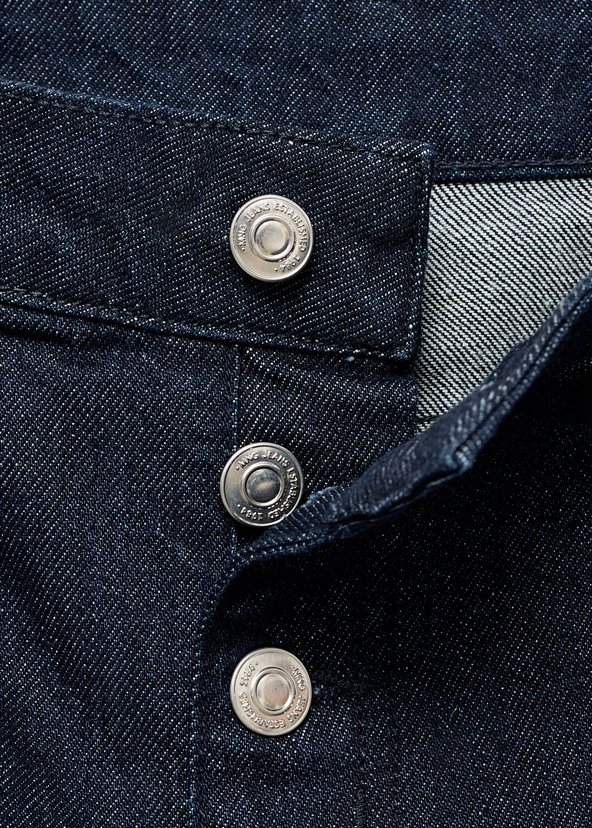 Jeans med raka ben och knappar - Detaljer om artikeln 8