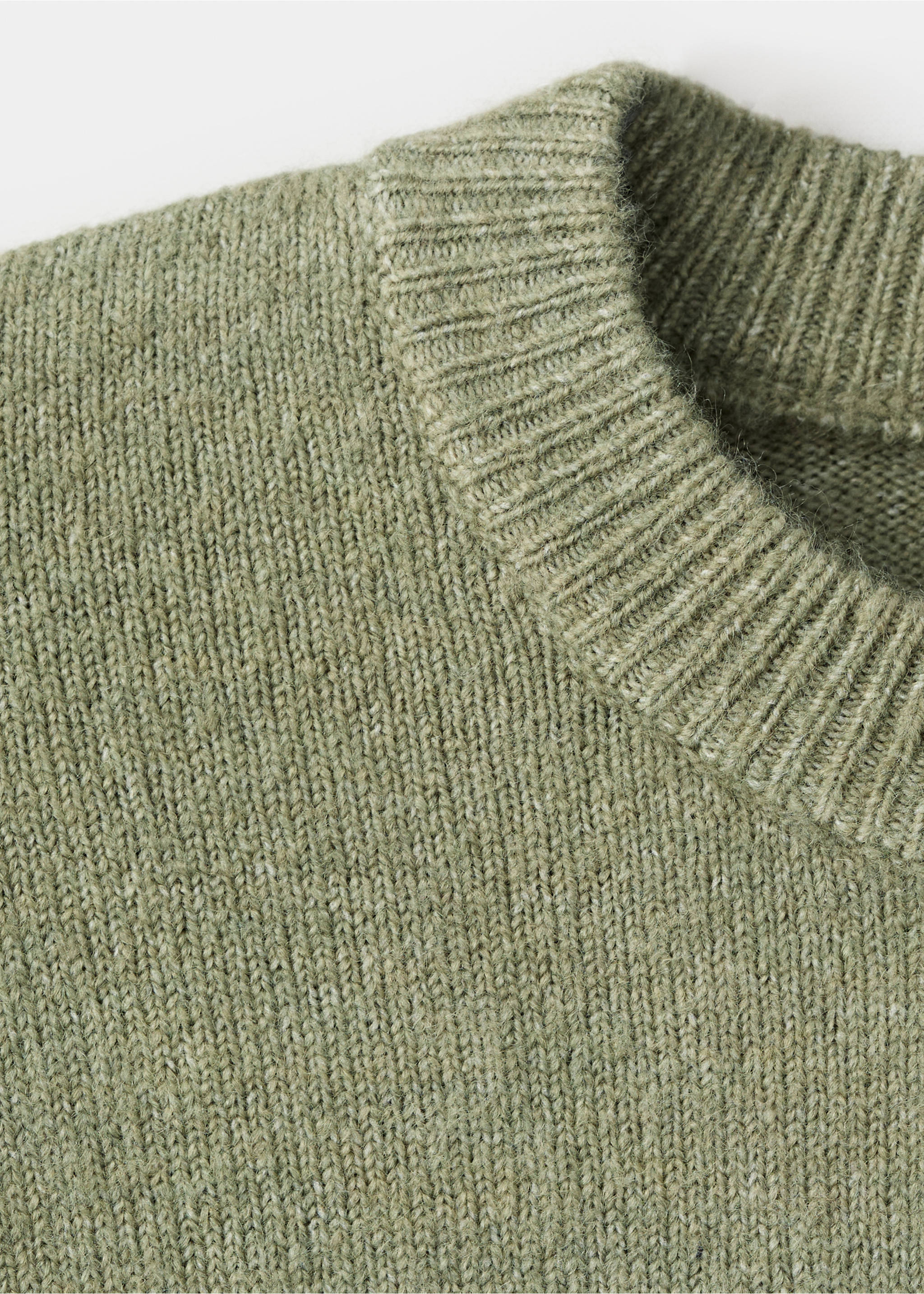 Jersey punto bordado - Detalle del artículo 8, Verde. Ref: 17017129-00.
