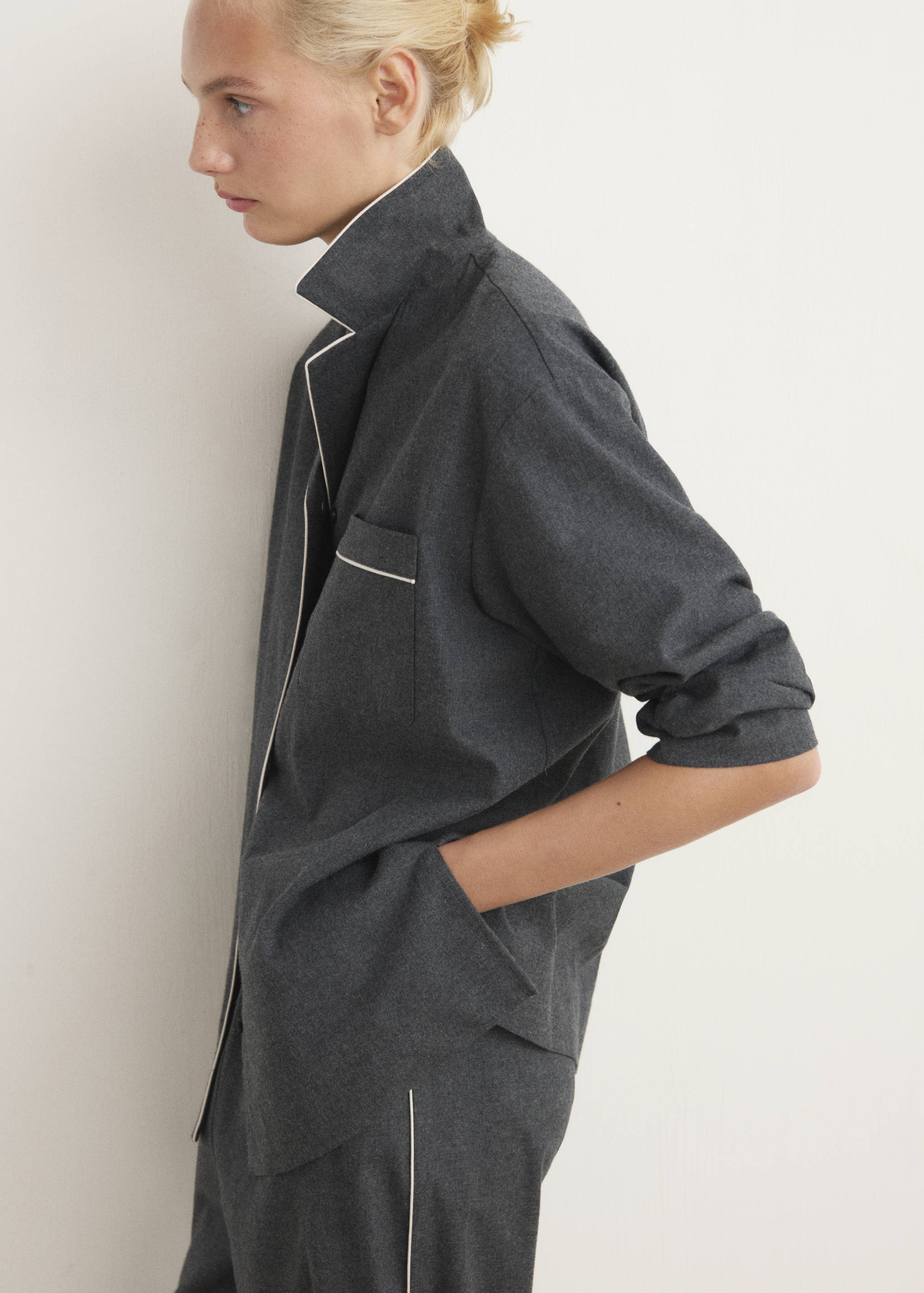 Pantalon en flanelle de coton avec passepoil contrasté - Détail de l'article 1