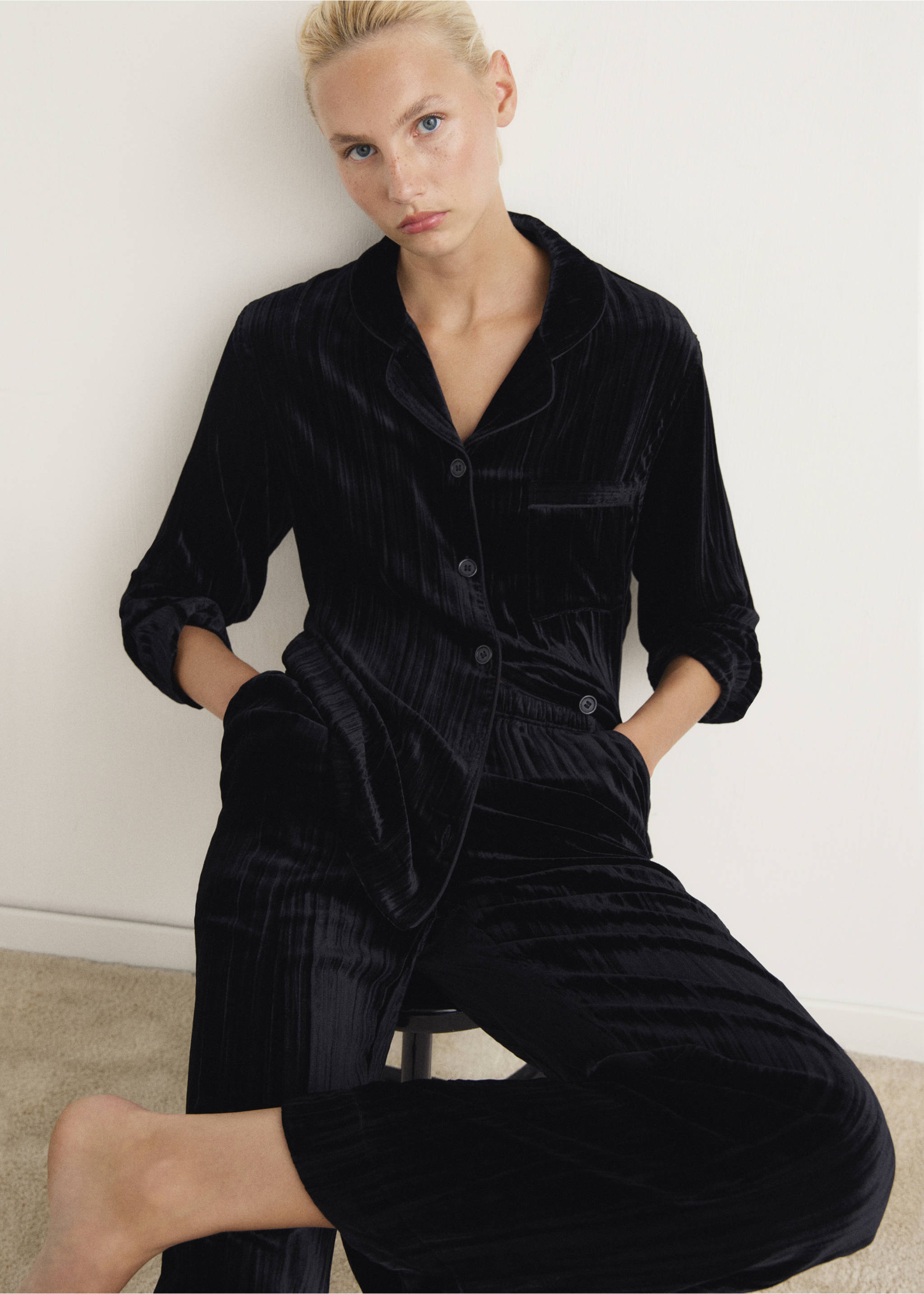 Silk velvet trousers - Details of the article 3, Grey. Ref: 17017132-00.
