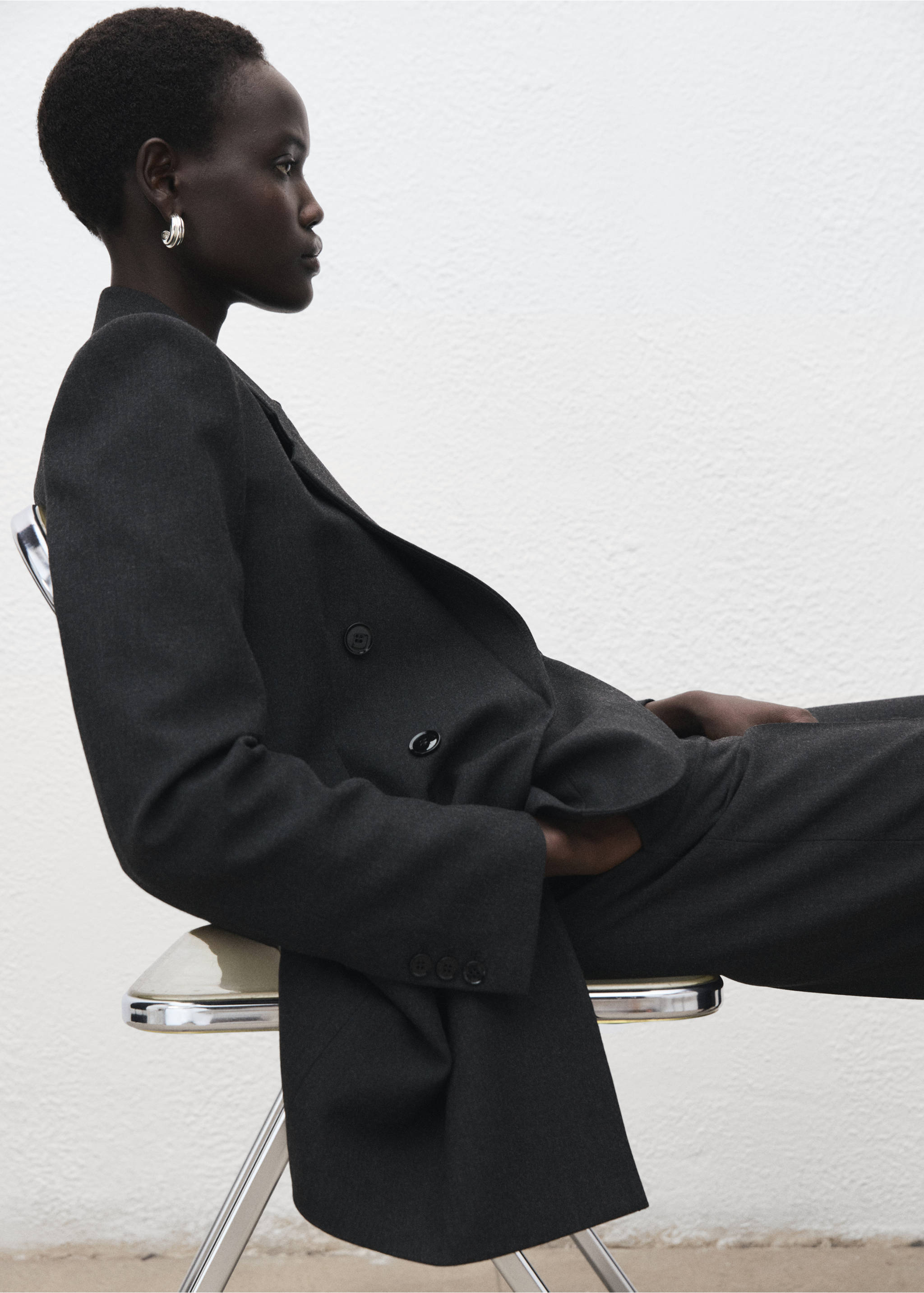 Double-breasted suit jacket - Details of the article 2, Grey. Ref: 17017141-00.