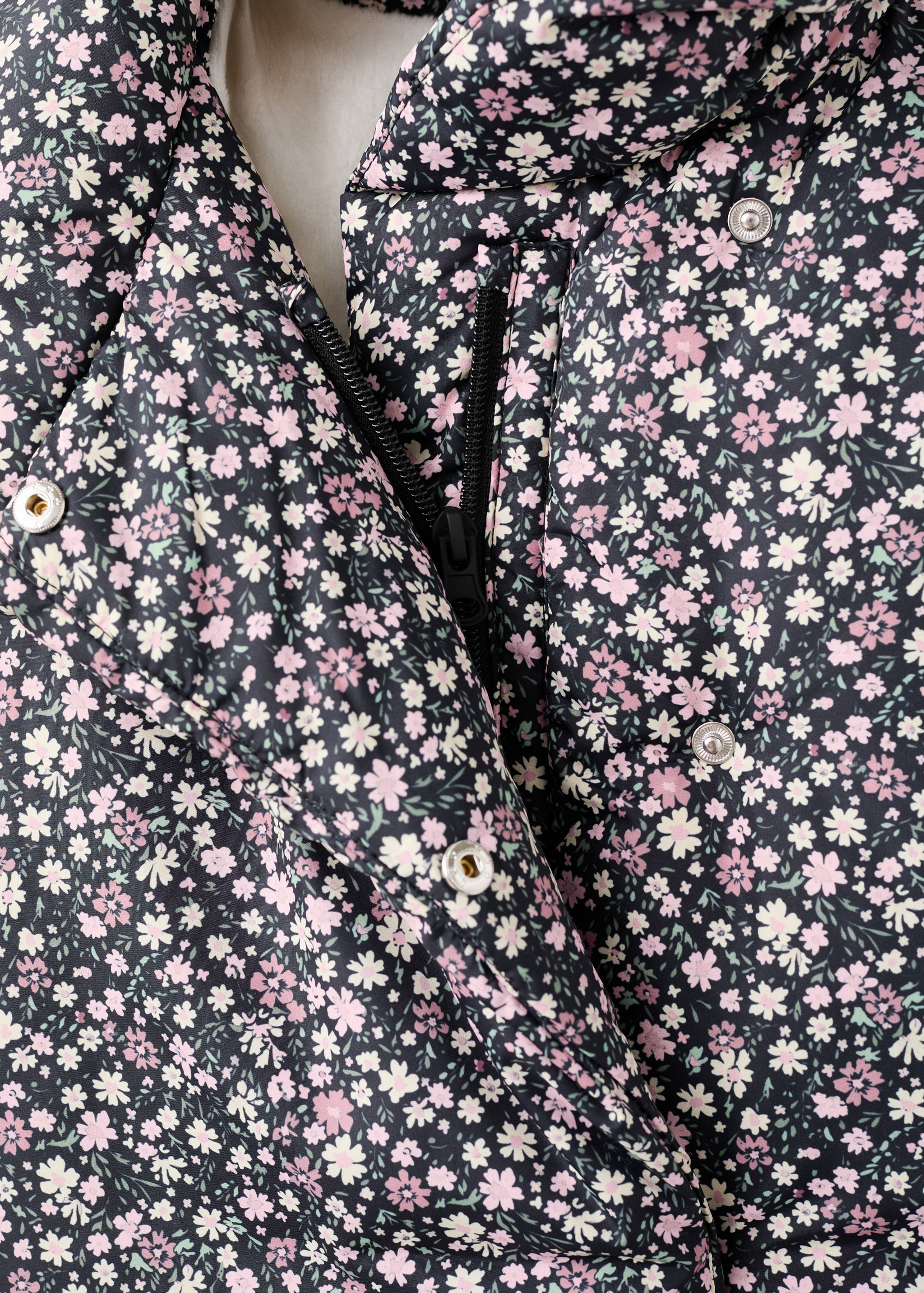 Kunstfellanorak mit Blumenmuster - Detail des Artikels 0