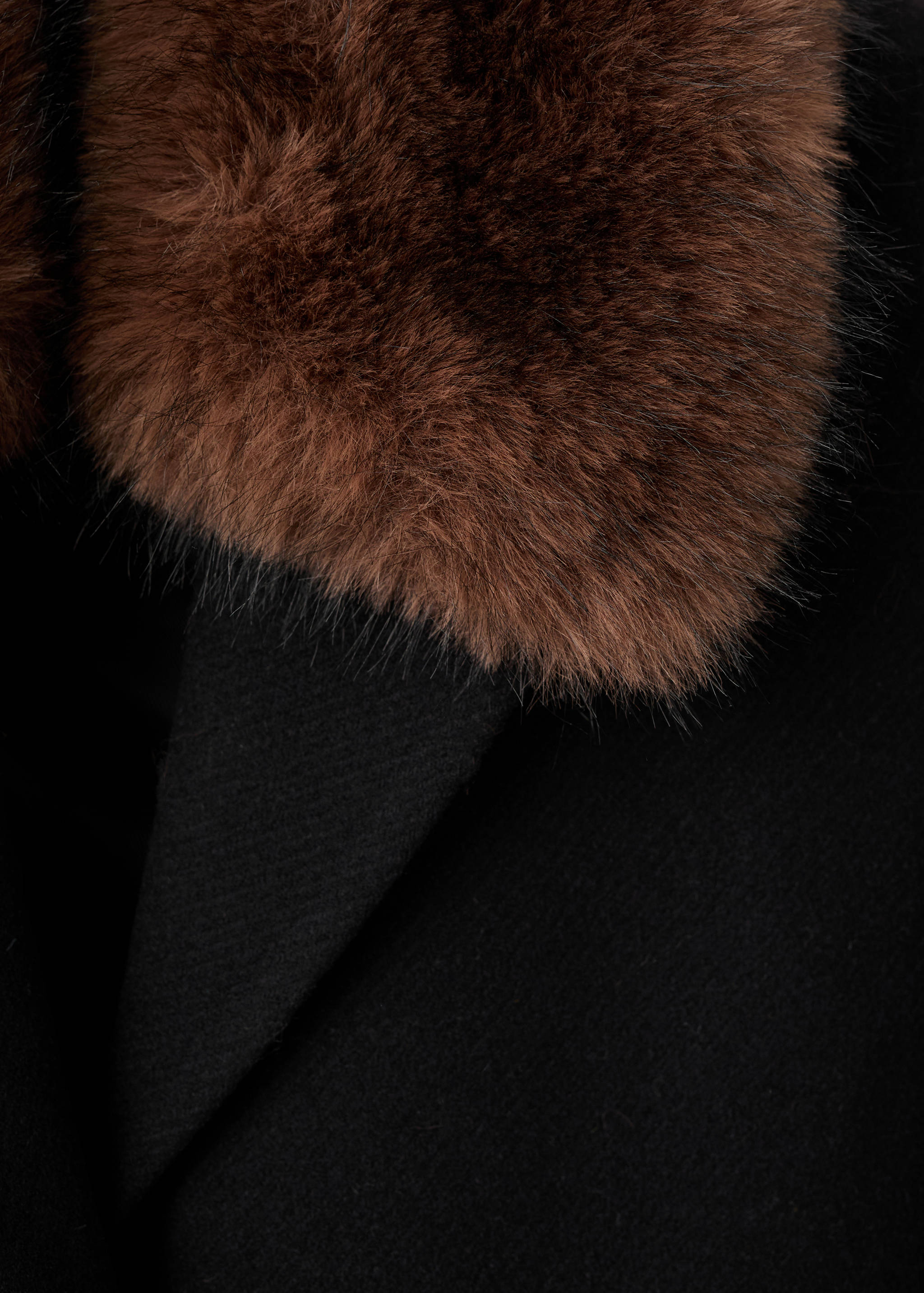 Manteau laine col imitation fourrure - Détail de l'article 8