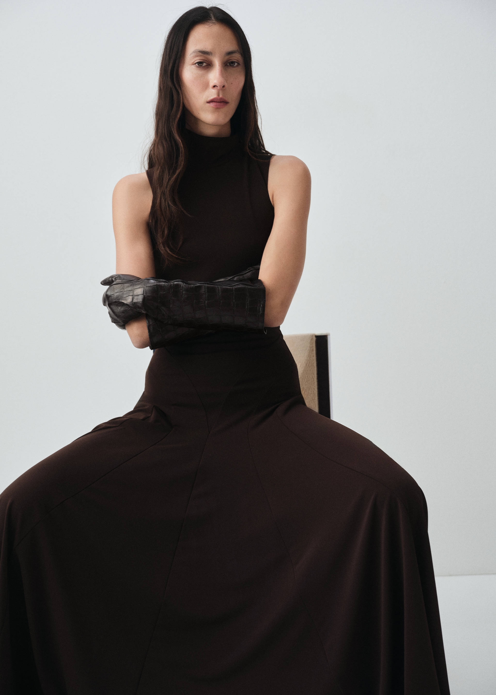 Long leather gloves with crocodile effect - Details of the article 9