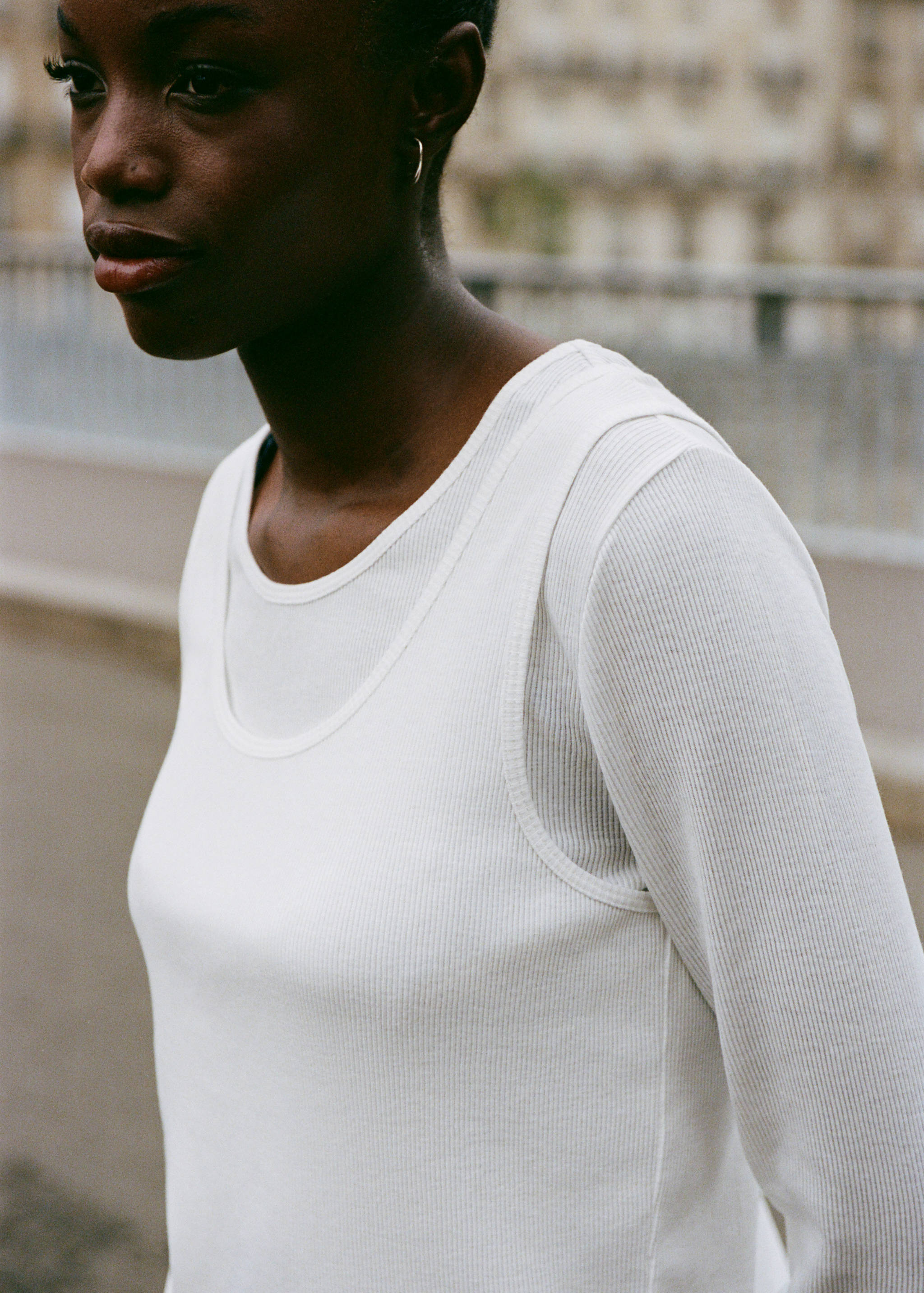 Double-layered T-shirt - Details of the article 5