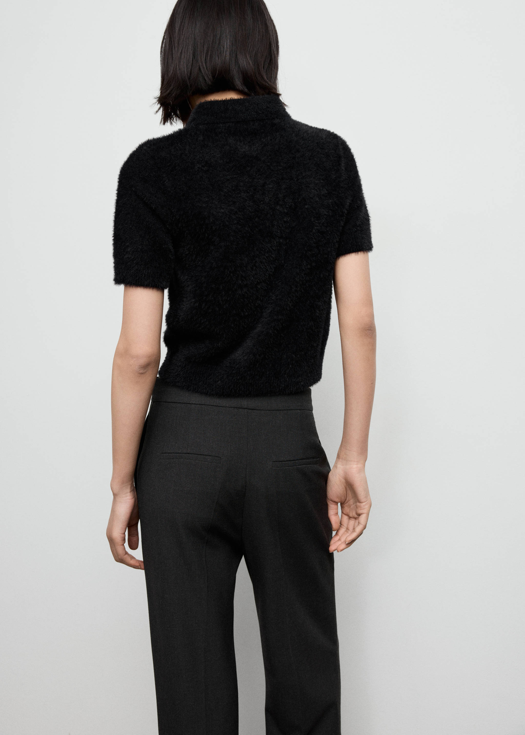 Poloshirt mit Pelzeffekt - Rückseite des Artikels