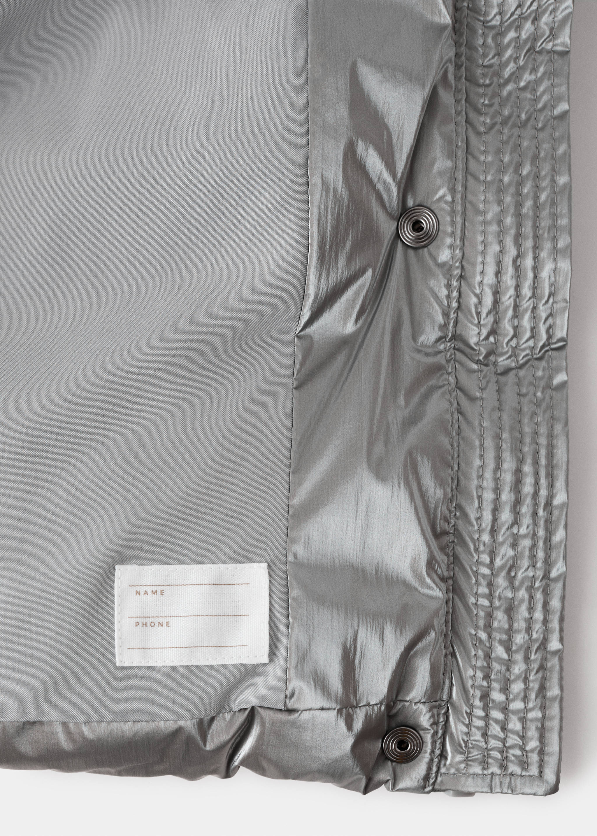 Anorak metalizado acolchado - Detalle del artículo 8, Plata. Ref: 17017884-00.