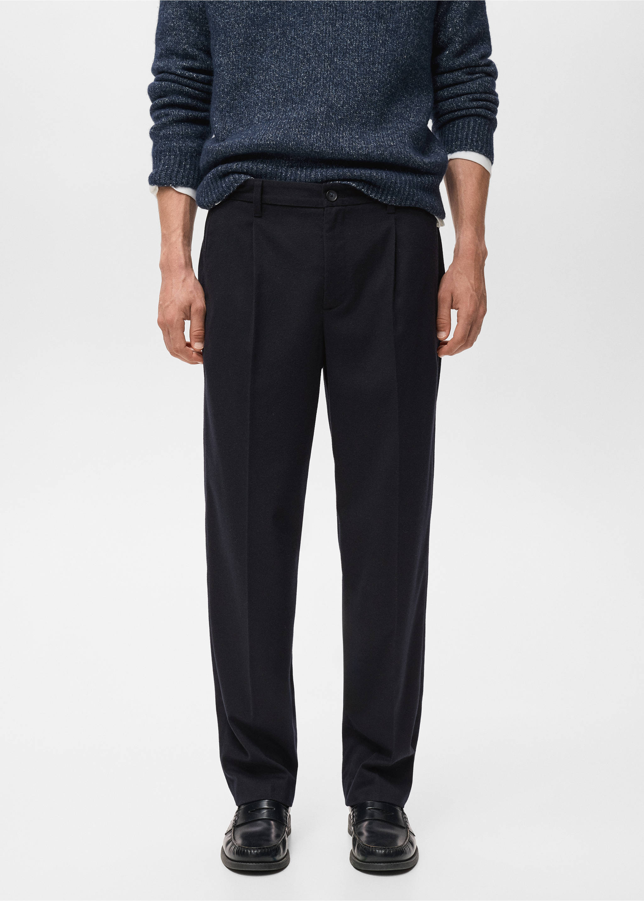 Regular-fit pleated flannel trousers - Medium plane, Navy. Ref: 17017888-00.