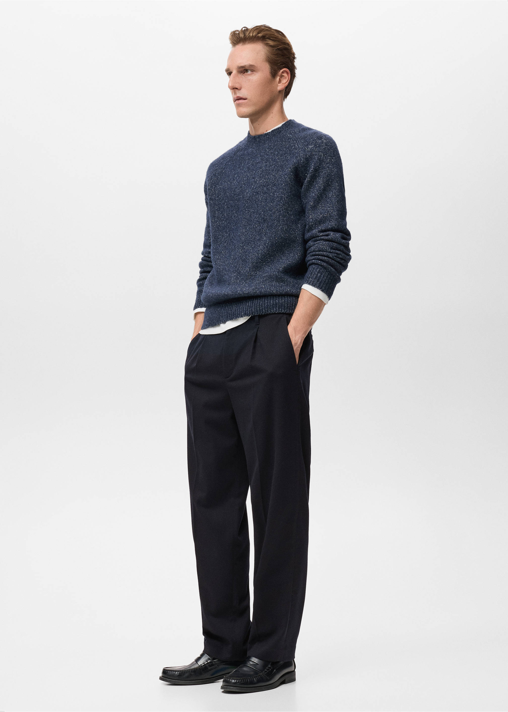 Regular-fit pleated flannel trousers - Details of the article 2, Navy. Ref: 17017888-00.