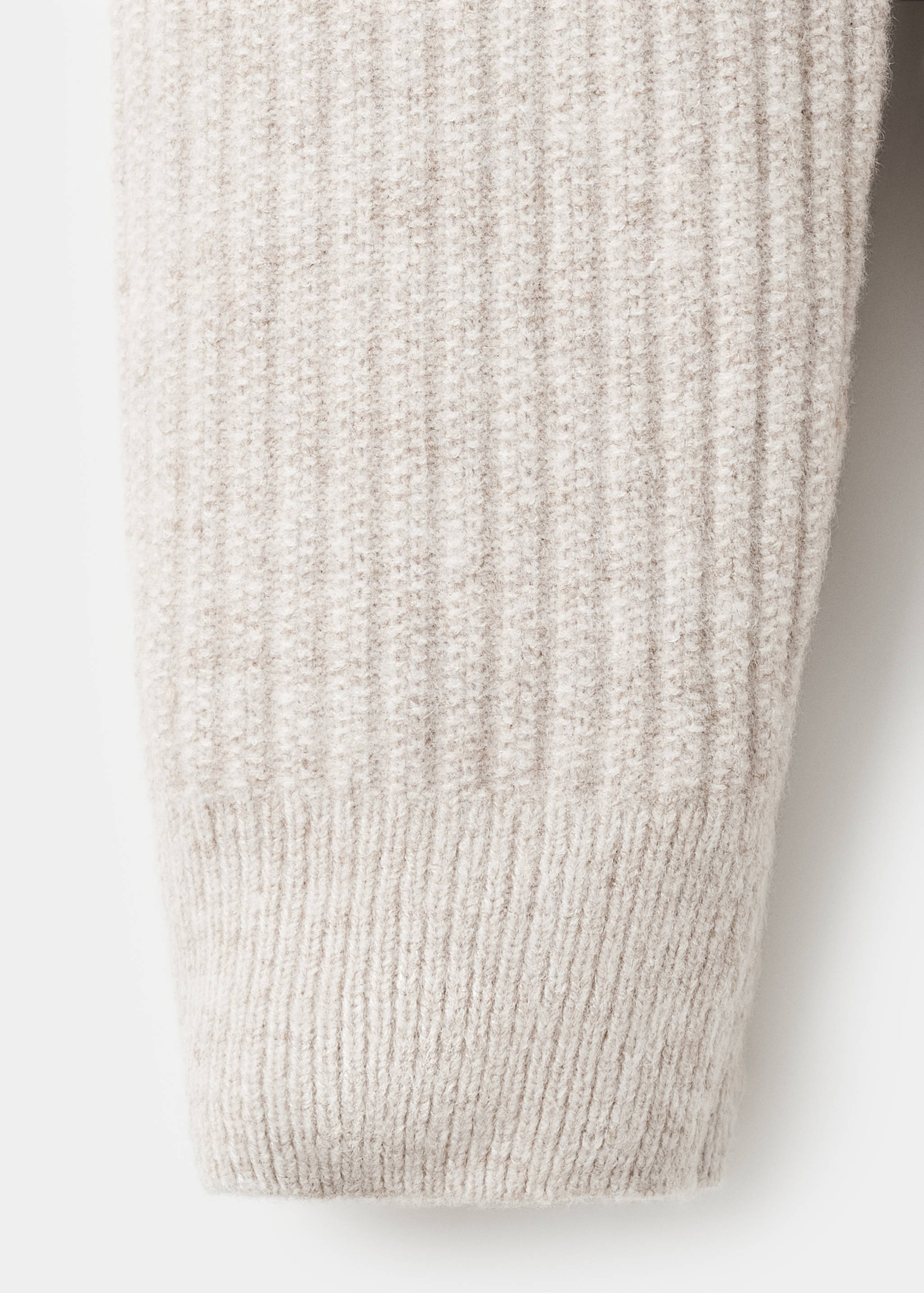 Knitted ribbed sweater - Details of the article 8