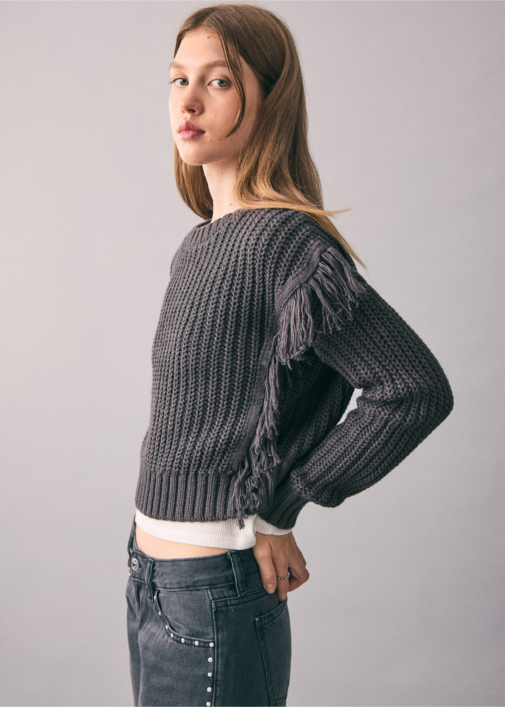 Pull-over maille franges - Plan moyen, Gris anthracite. Ref: 17018271-00.
