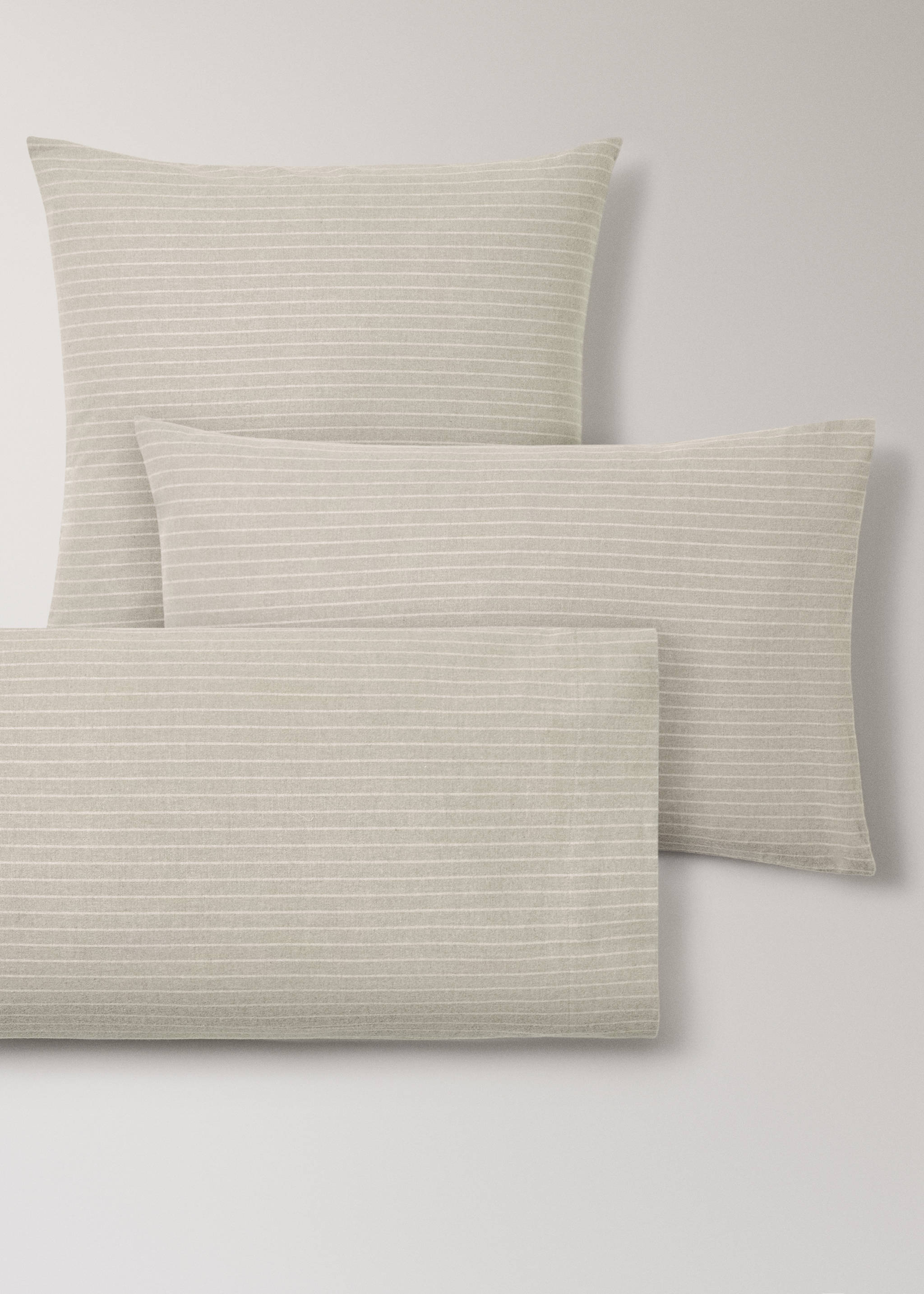 Two cotton flannel pillowcases with melange threads and fine stripes, 50x75cm - Details of the article 4