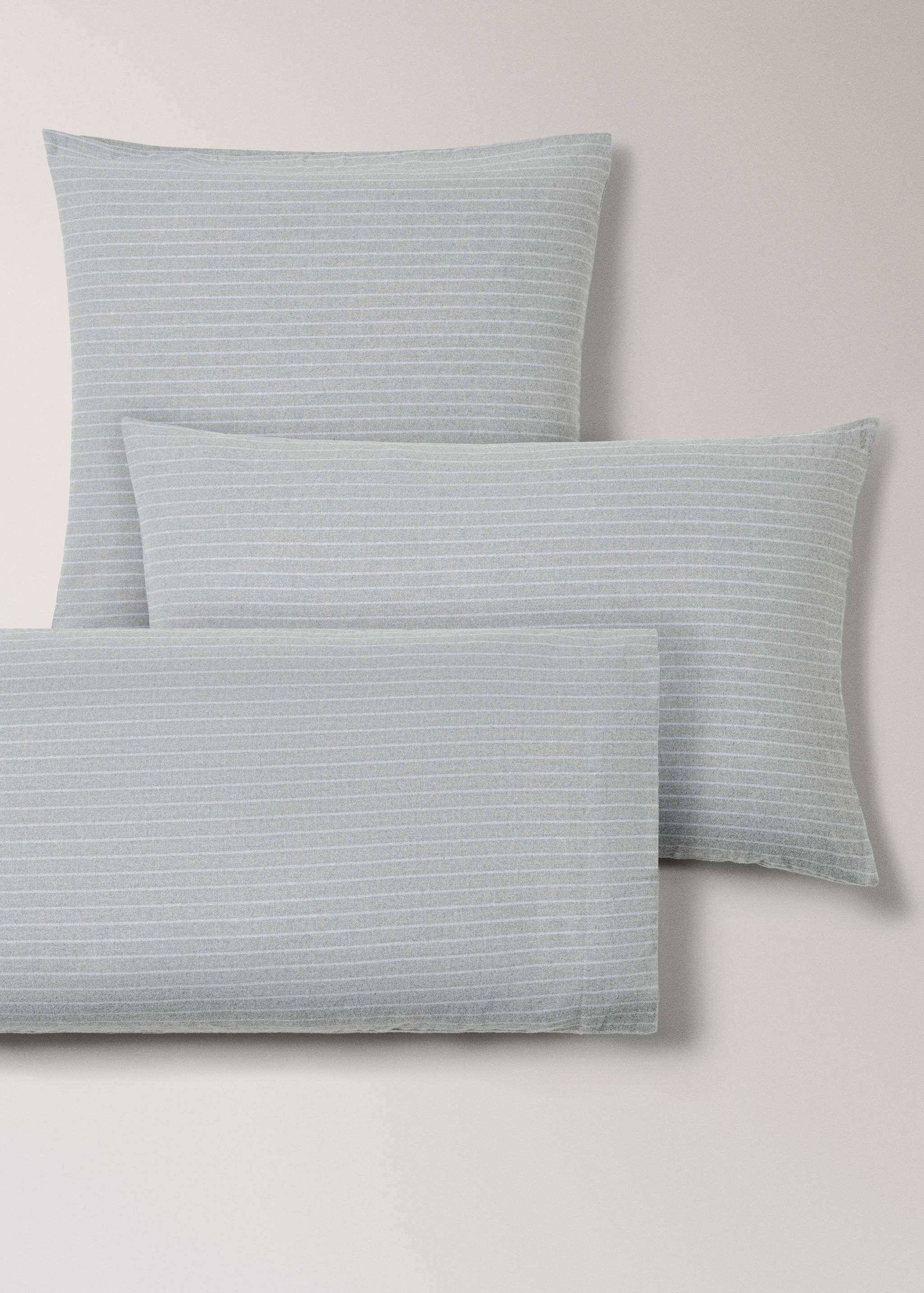 Two cotton flannel pillowcases with melange threads and fine stripes, 50x75cm - Details of the article 4