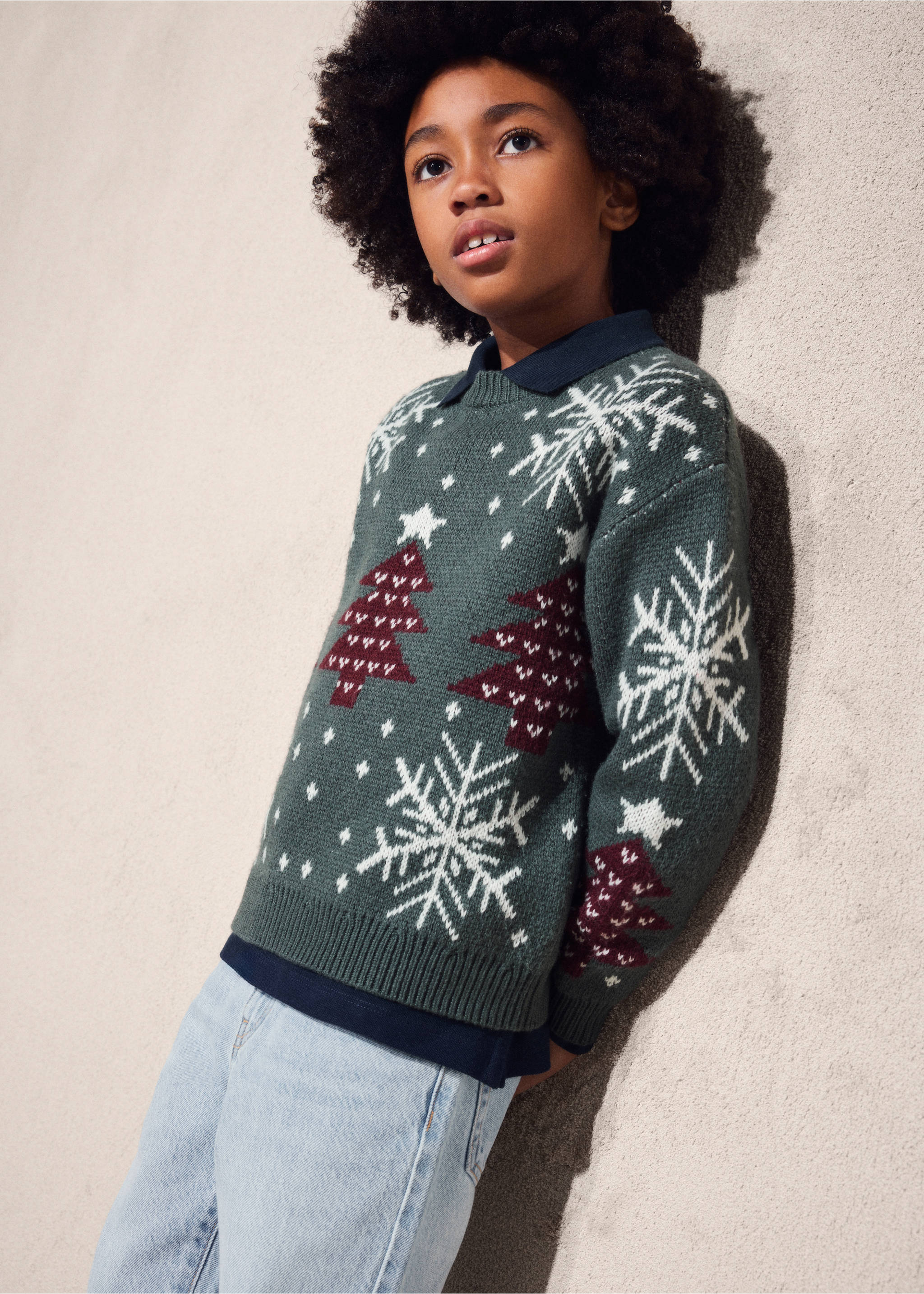 Christmas-print knitted sweater - Details of the article 5, Forest Green. Ref: 17019106-00.