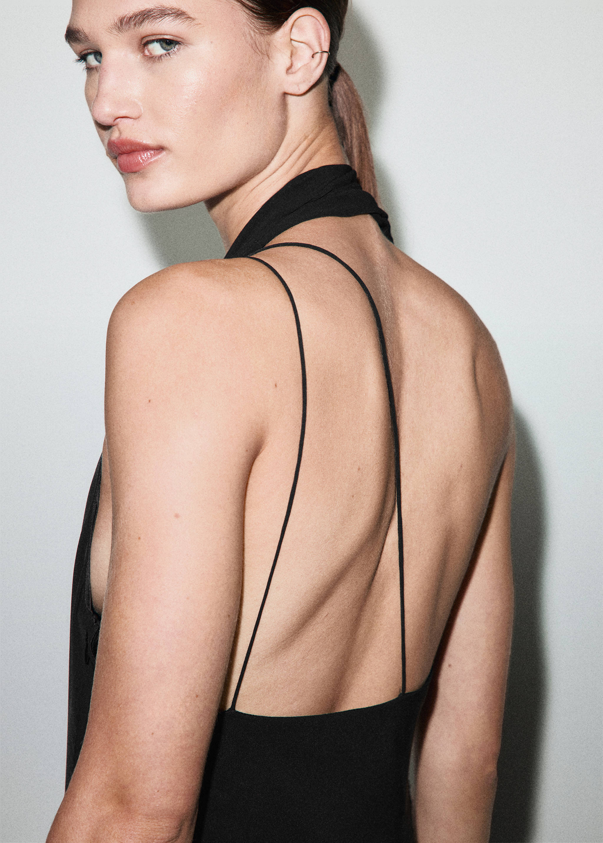 Asymmetrisches Foulard-Kleid - Detail des Artikels 3