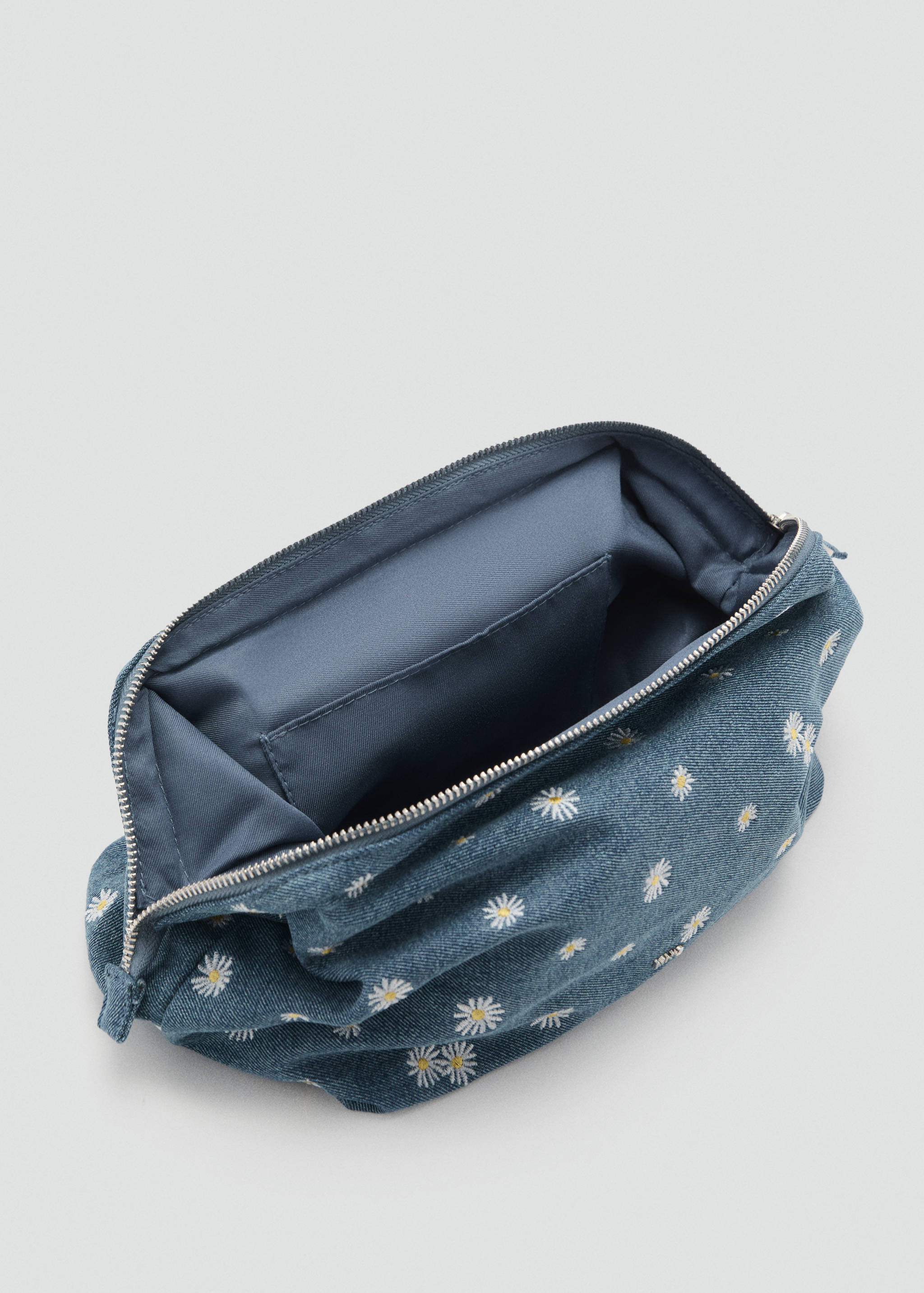 Denim toiletry bag embroidered with flowers - Details of the article 1