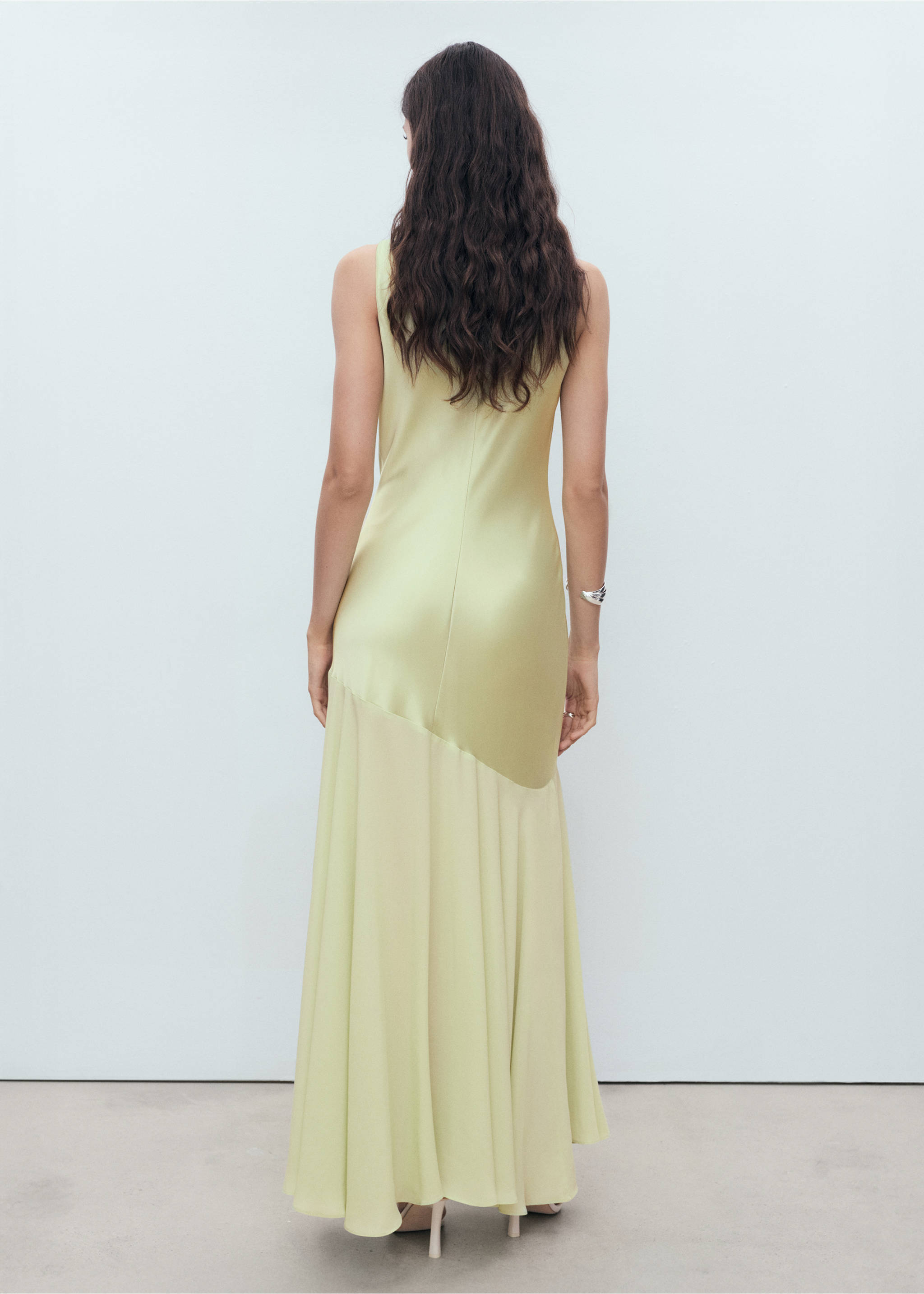 Combined dress with asymmetrical cut - Reverse of the article, Green. Ref: 17021127-00.