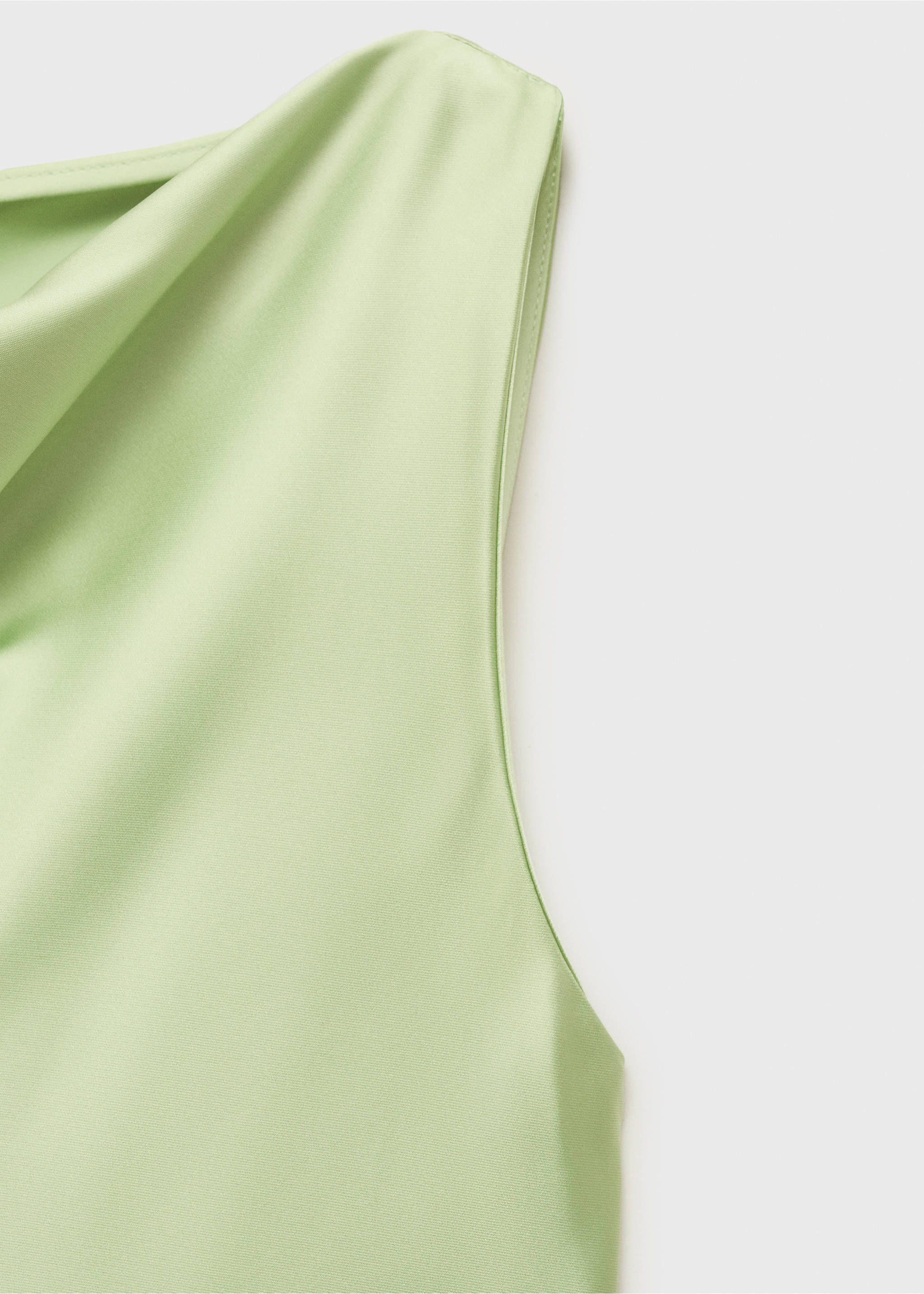 Combined dress with asymmetrical cut - Details of the article 8, Green. Ref: 17021127-00.