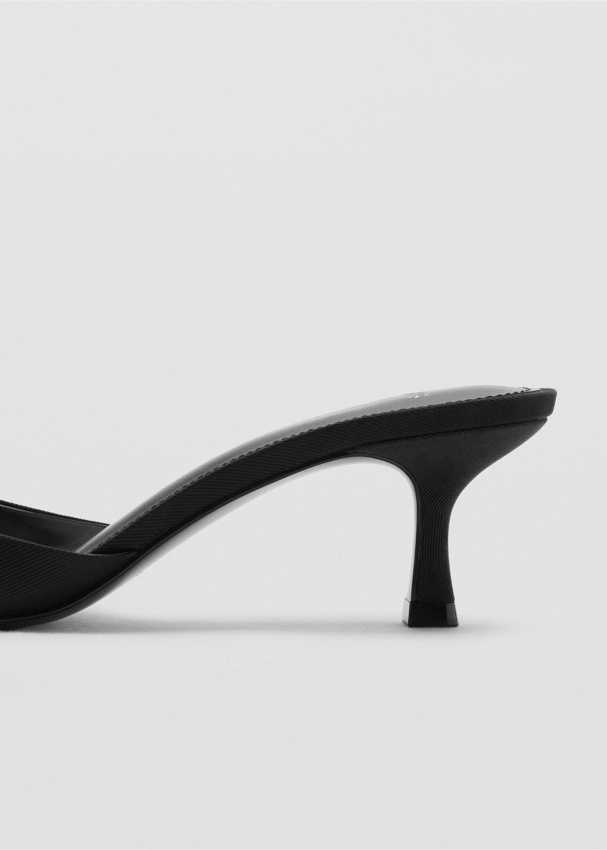 Kitten-heel sandals with strap - Details of the article 1, Black. Ref: 17021130-00.