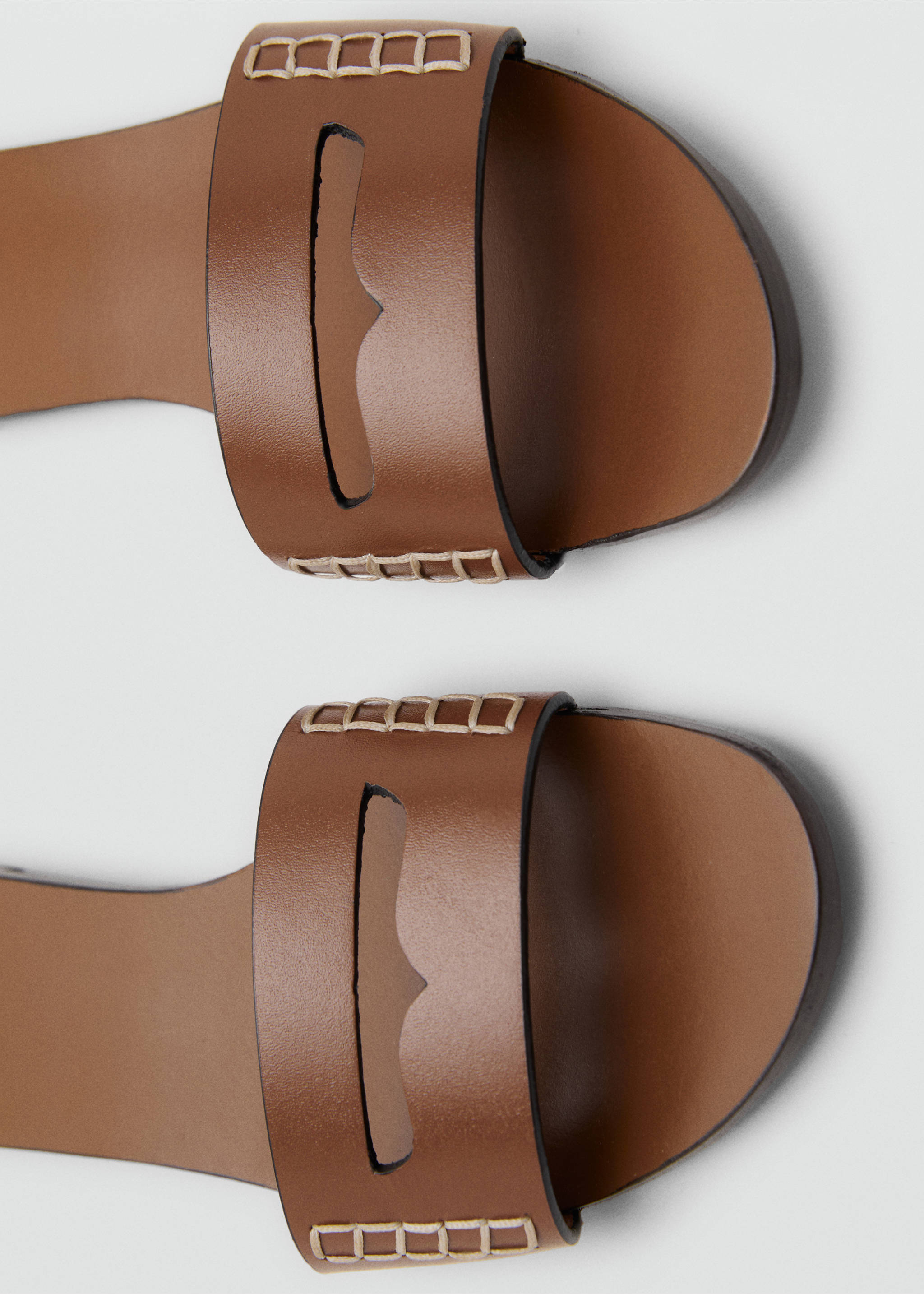 Leather sandals with a wide strap - Details of the article 2, Leather. Ref: 17021133-00.