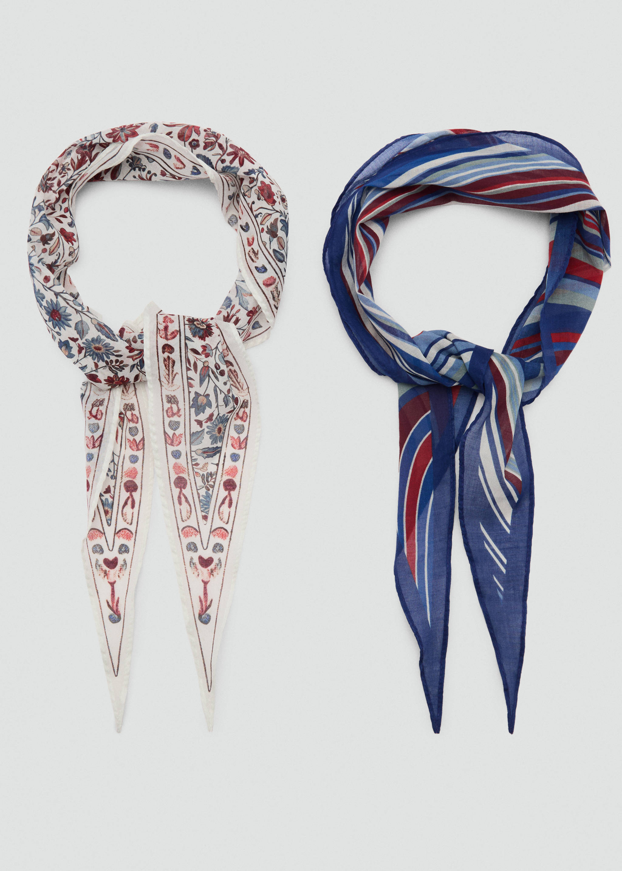 Set of 2 printed handkerchiefs - Details of the article 1